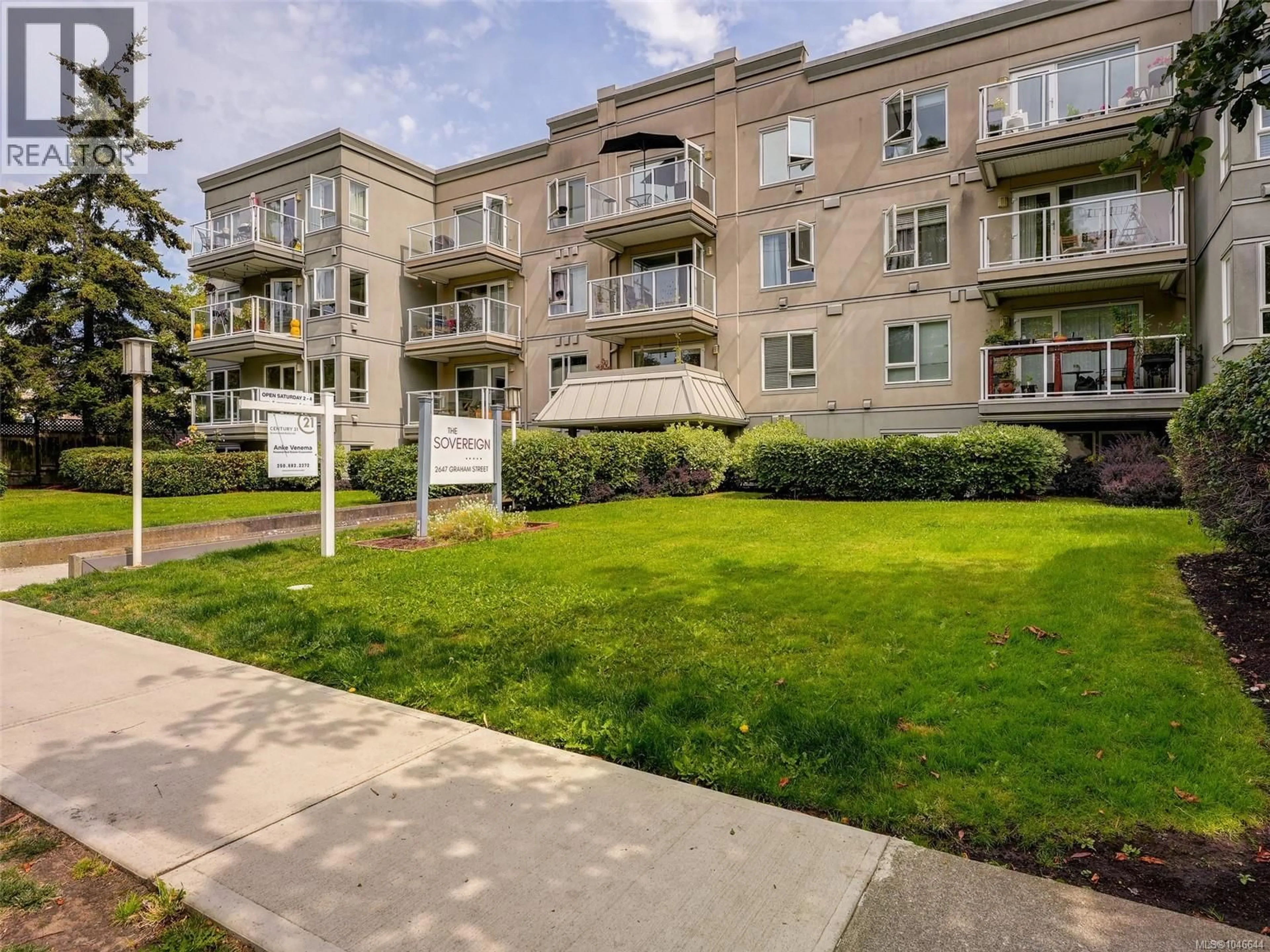 Unknown for 104 - 2647 GRAHAM STREET, Victoria British Columbia V8T3Y8