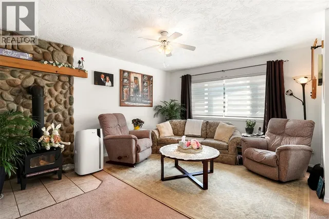 2598 WILLARD AVENUE, Cumberland 5