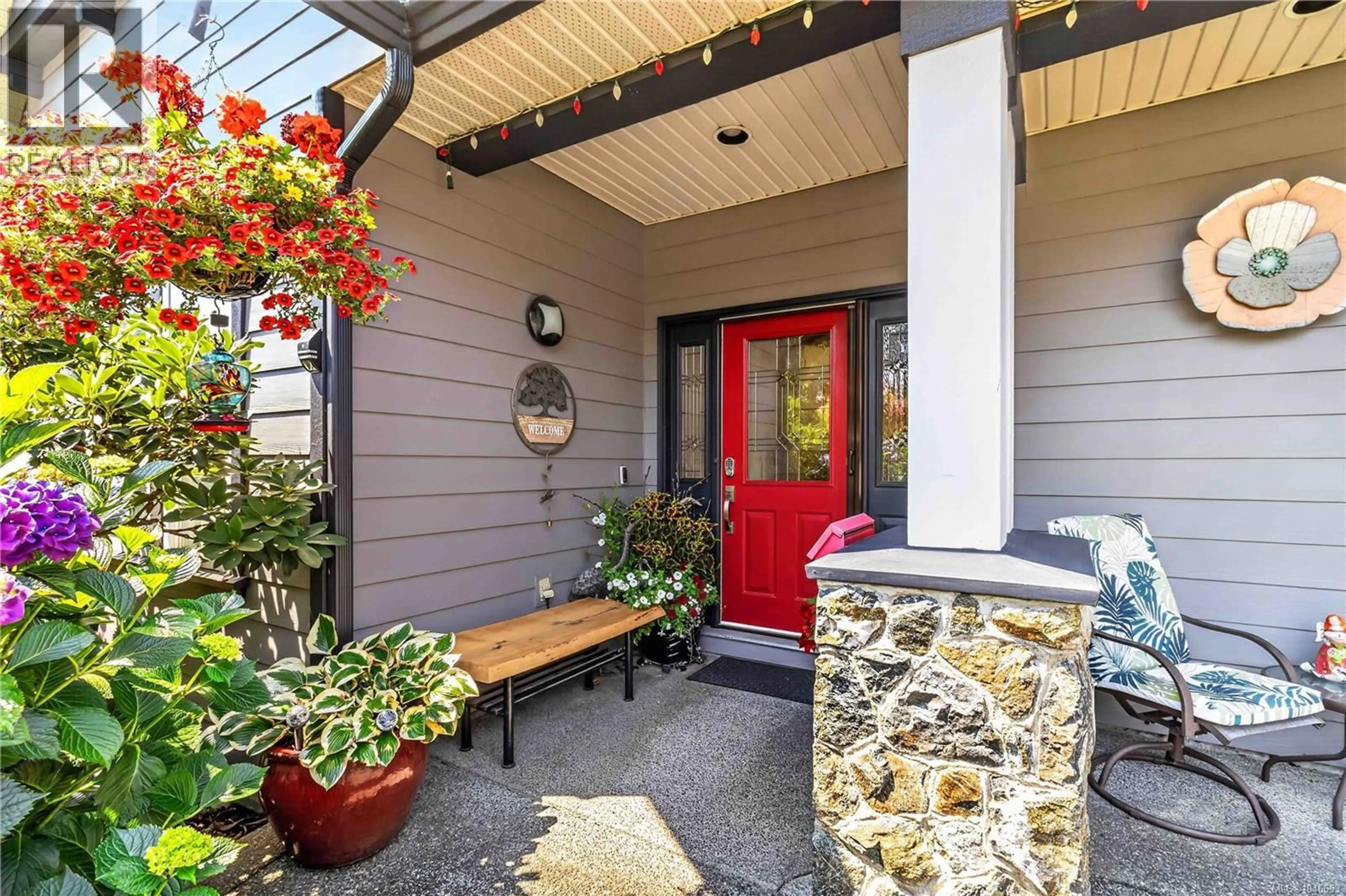 Indoor entryway for 497 OUTRIGGER LOOP, Colwood British Columbia V9C4L1