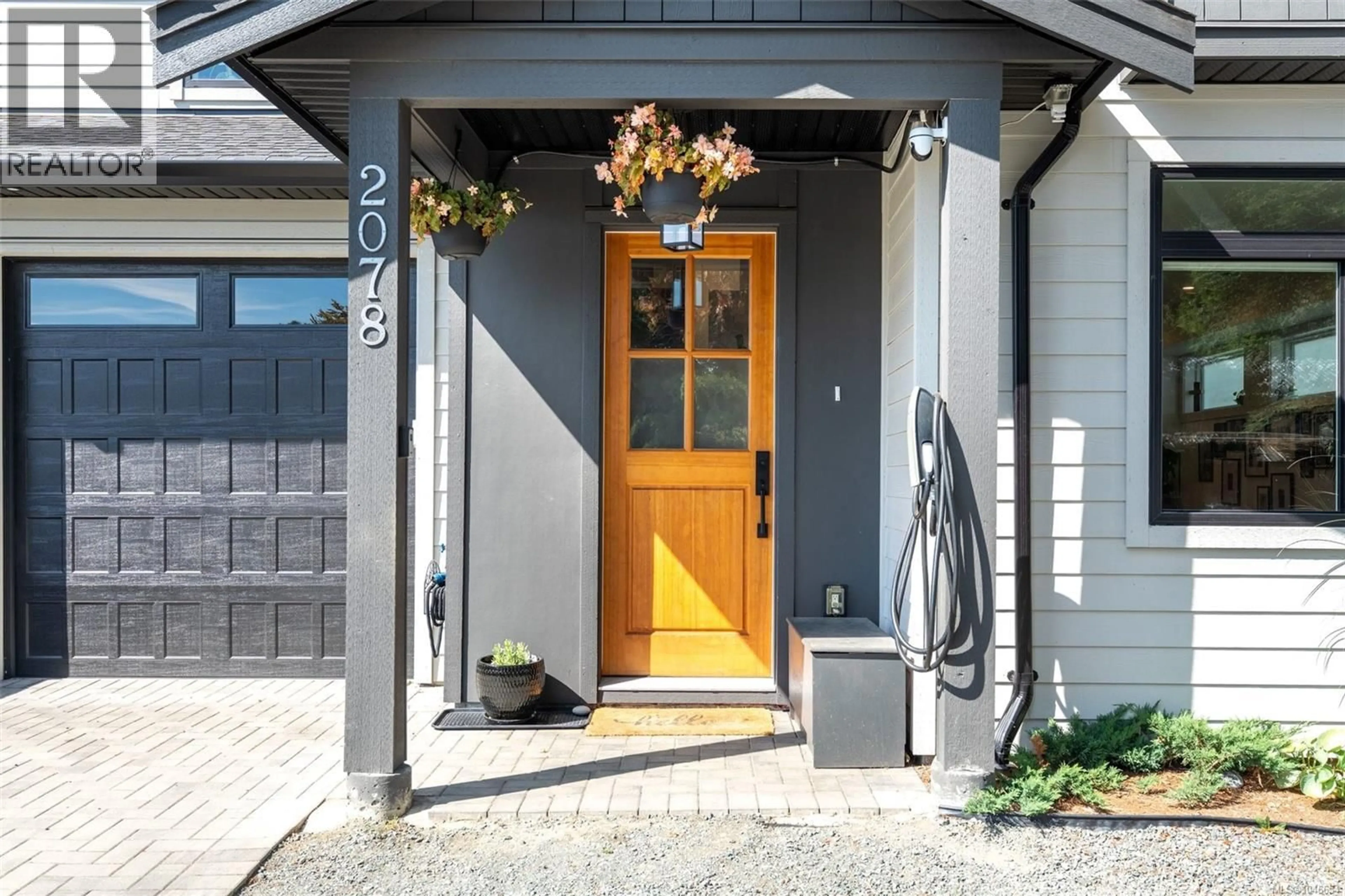 Indoor entryway for 2078 CAMDEN PLACE, Sooke British Columbia V9Z0Y9