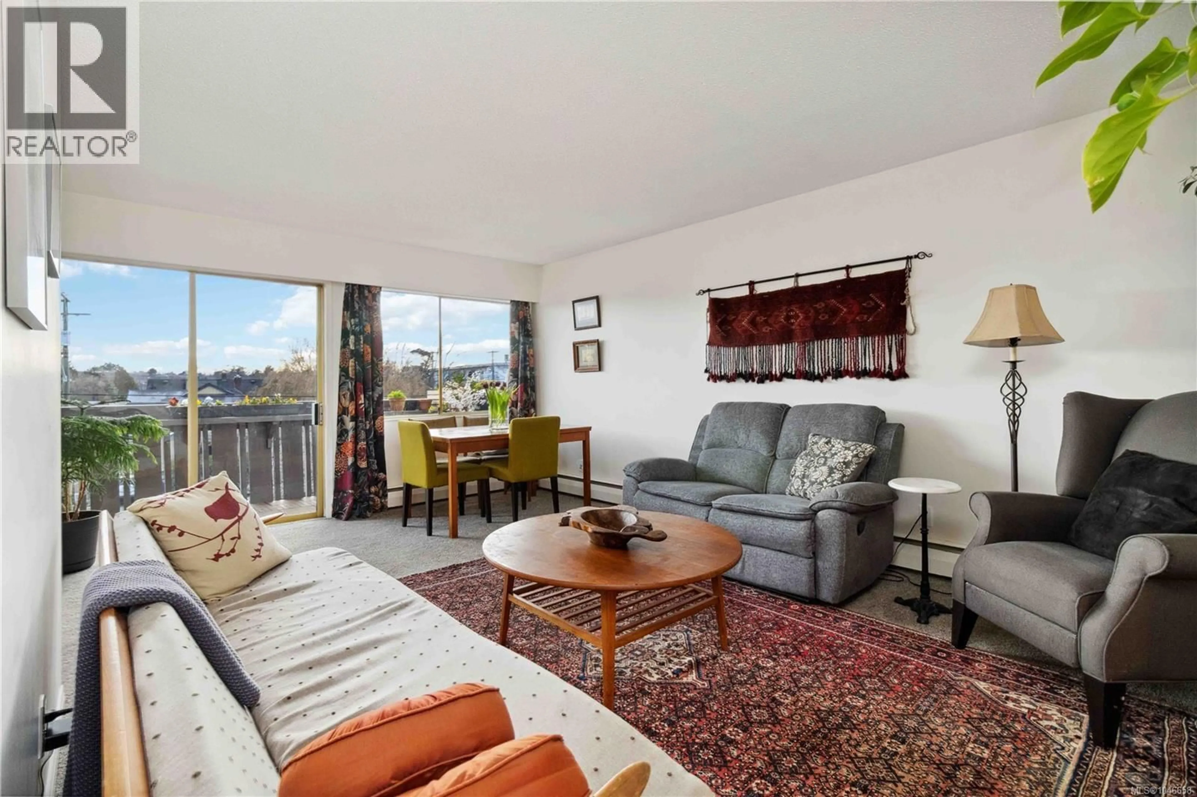 Living room with furniture, unknown for 211 - 964 HEYWOOD AVENUE, Victoria British Columbia V8V2Y5