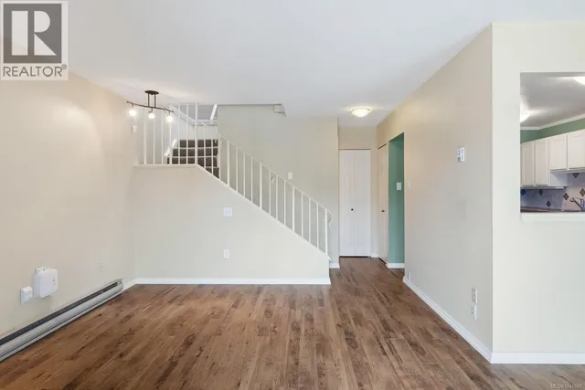 3 - 67 GORGE ROAD WEST, Saanich 5
