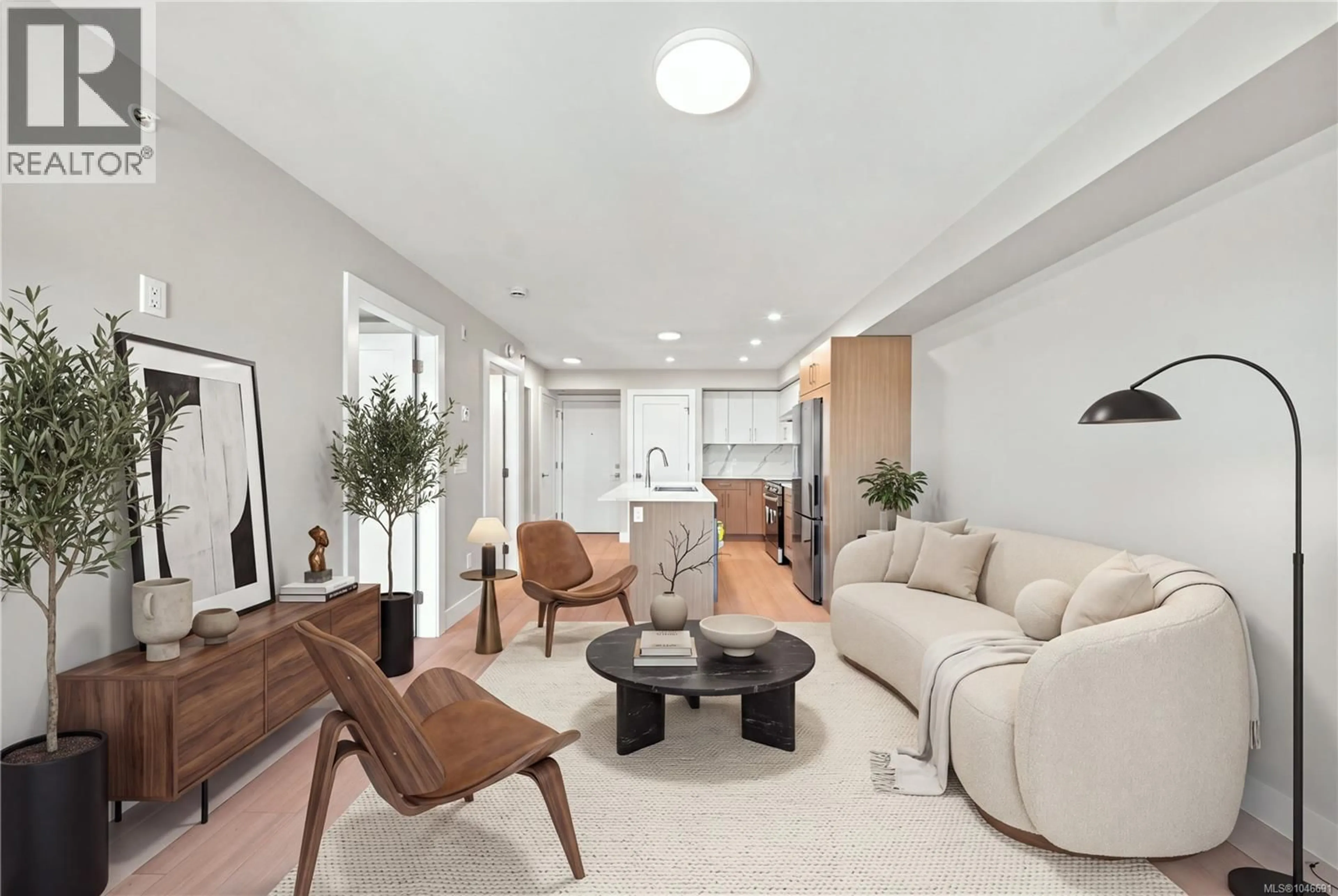 Living room with furniture, unknown for 301 - 171 JENSEN AVENUE WEST, Parksville British Columbia V9P1K3