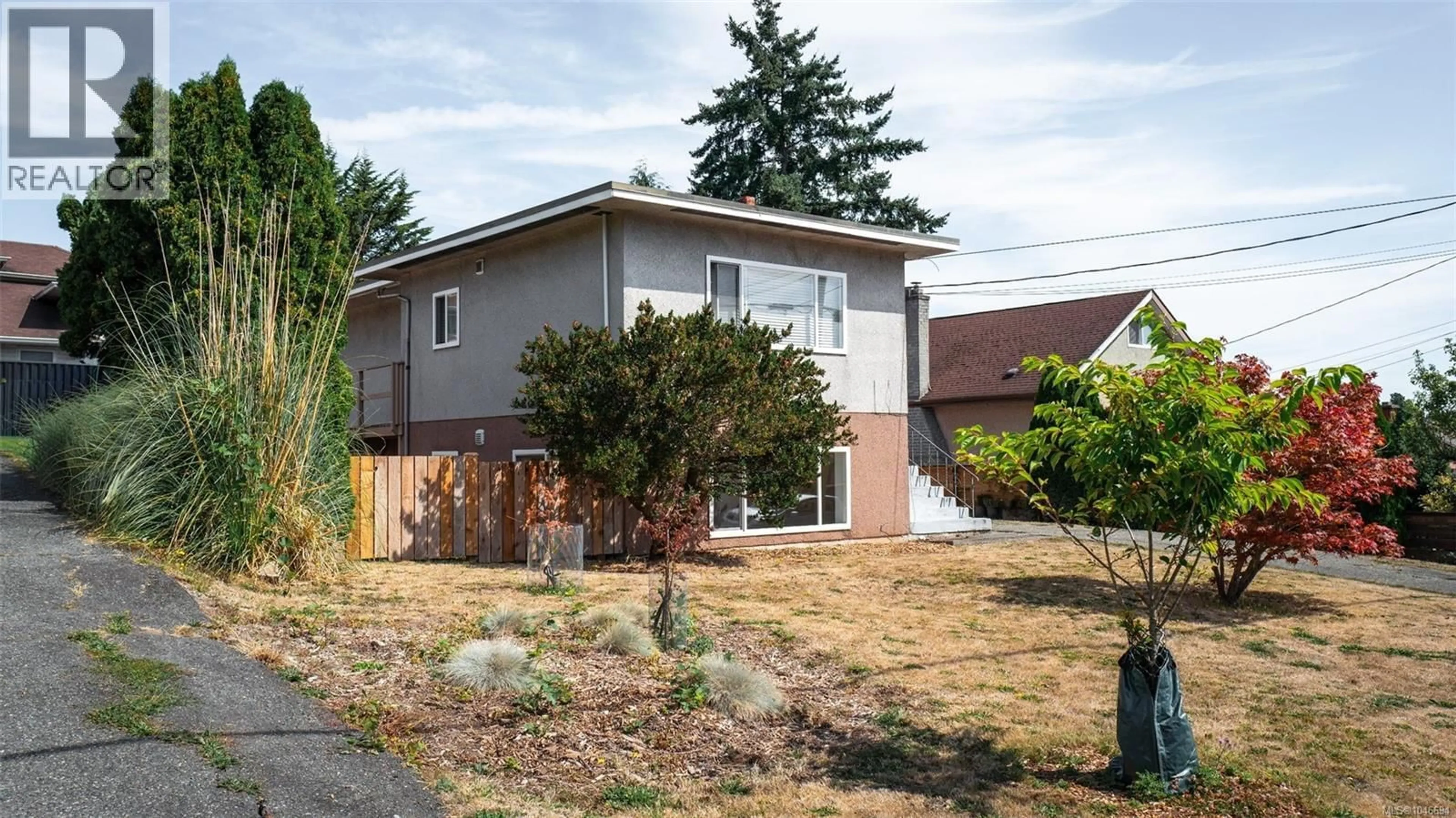 Unknown for 946/948 ELLERY STREET, Esquimalt British Columbia V9A4S1