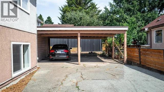 946/948 ELLERY STREET, Esquimalt 5