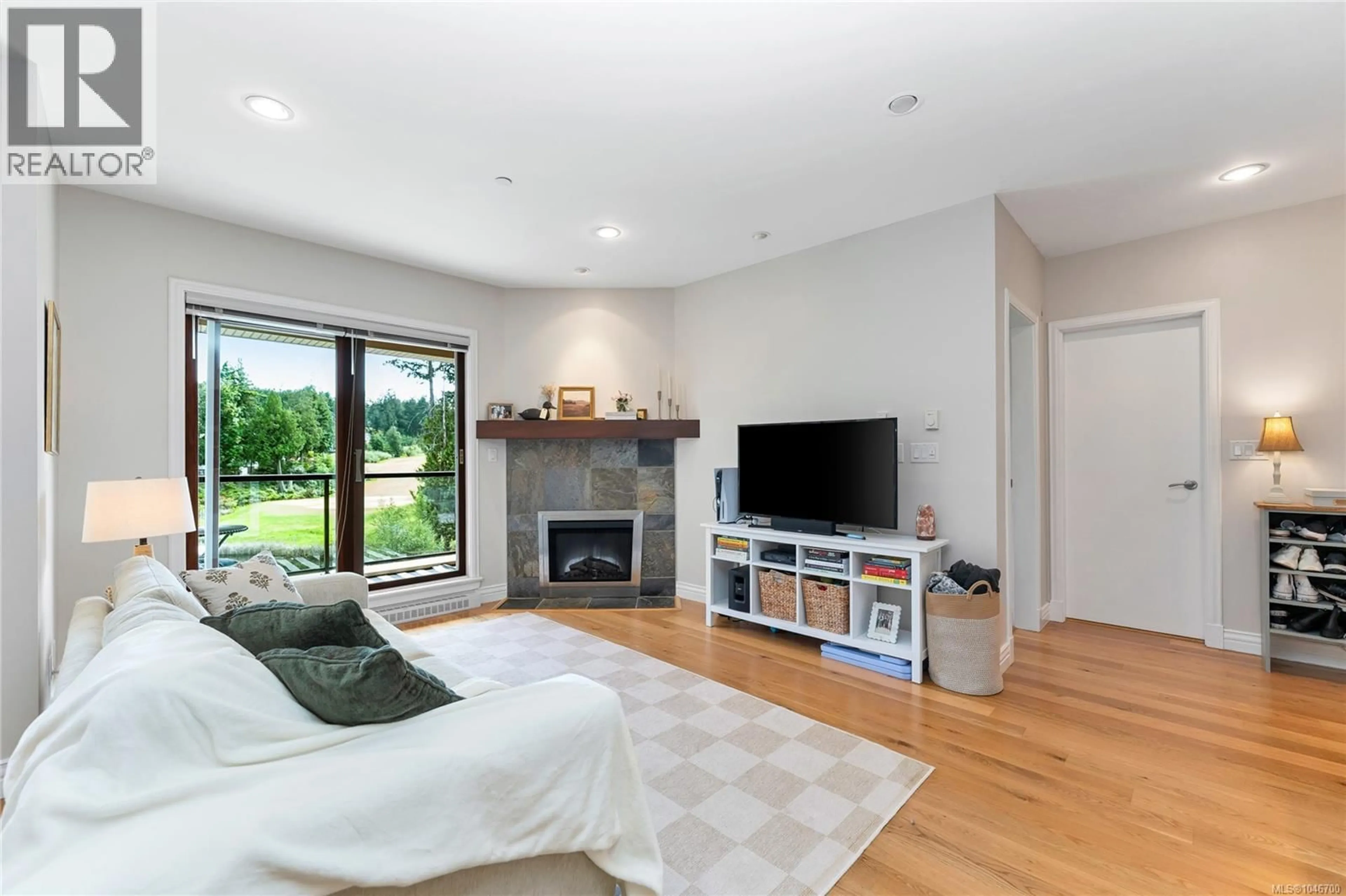 Living room with furniture, unknown for 304 - 1325 BEAR MOUNTAIN PARKWAY, Langford British Columbia V9B6T8