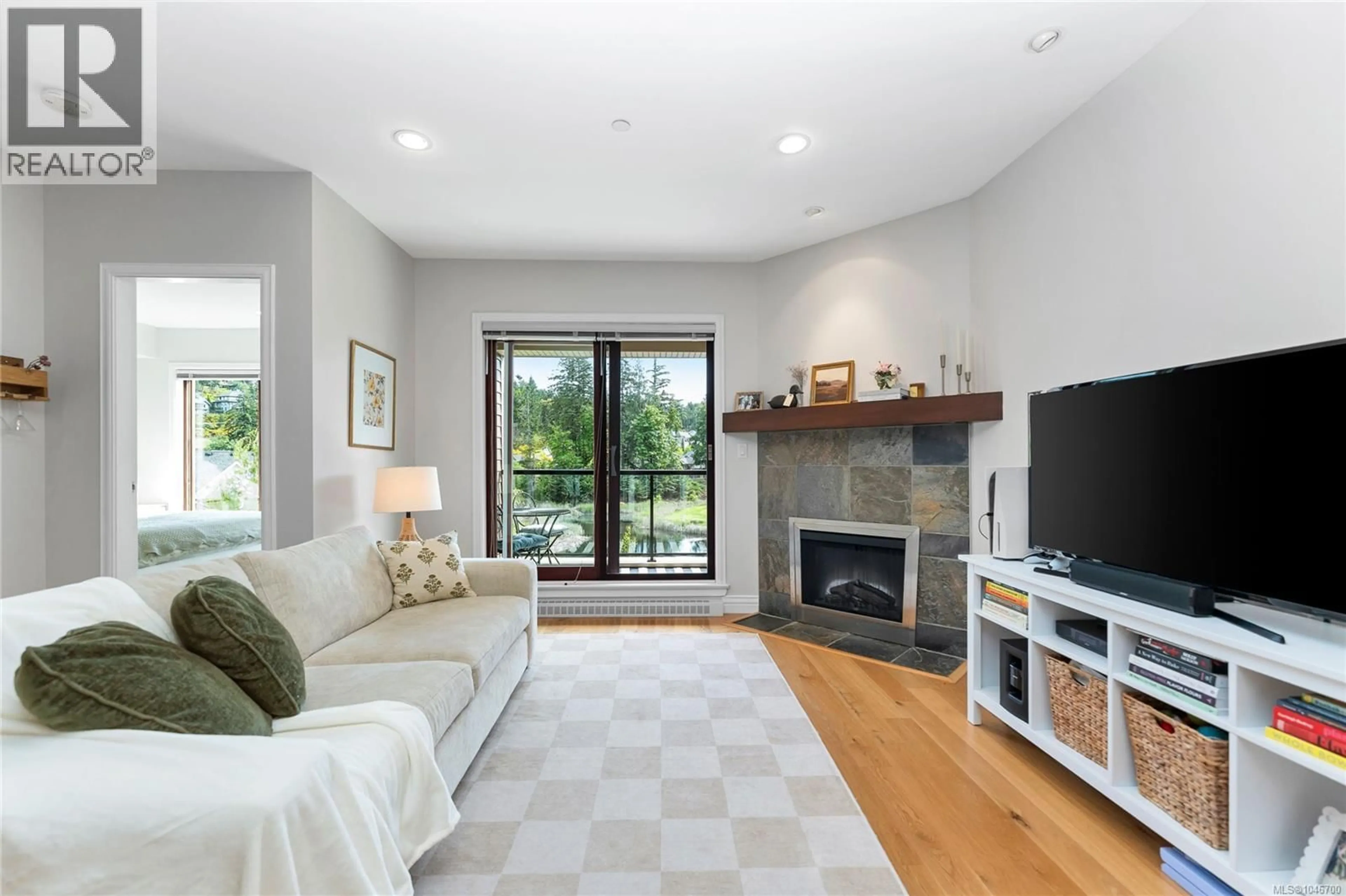 Living room with furniture, unknown for 304 - 1325 BEAR MOUNTAIN PARKWAY, Langford British Columbia V9B6T8