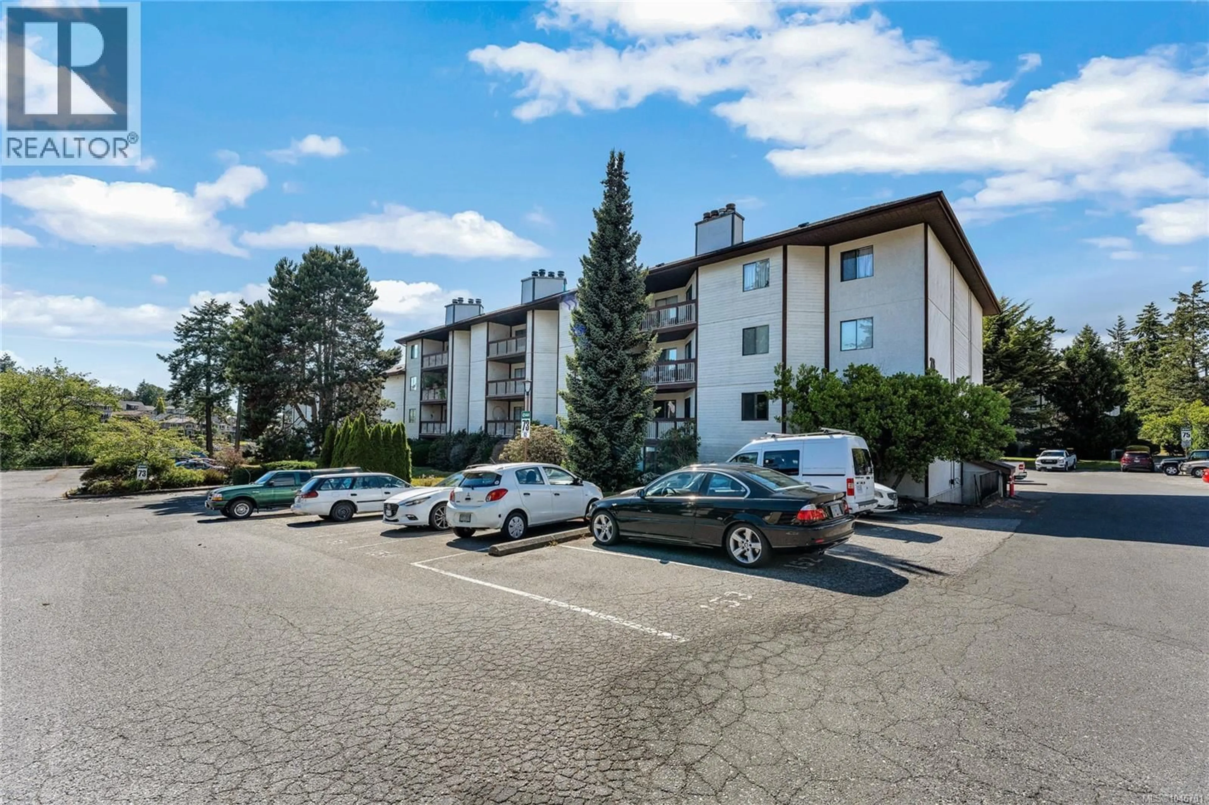 Unknown for 212 - 73 GORGE ROAD WEST, Saanich British Columbia V9A1L9