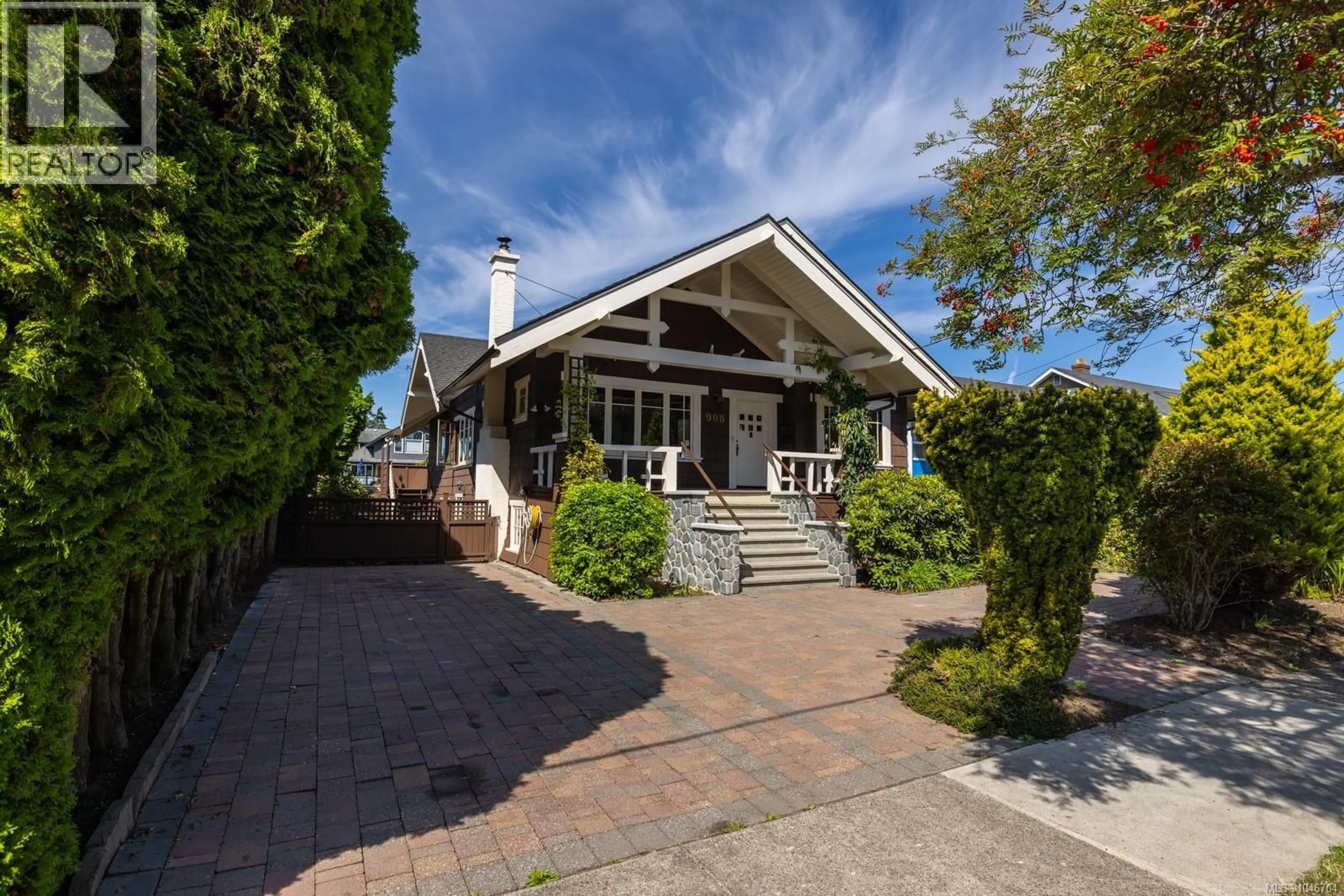 Unknown for 908 COWICHAN STREET, Victoria British Columbia V8S4E5