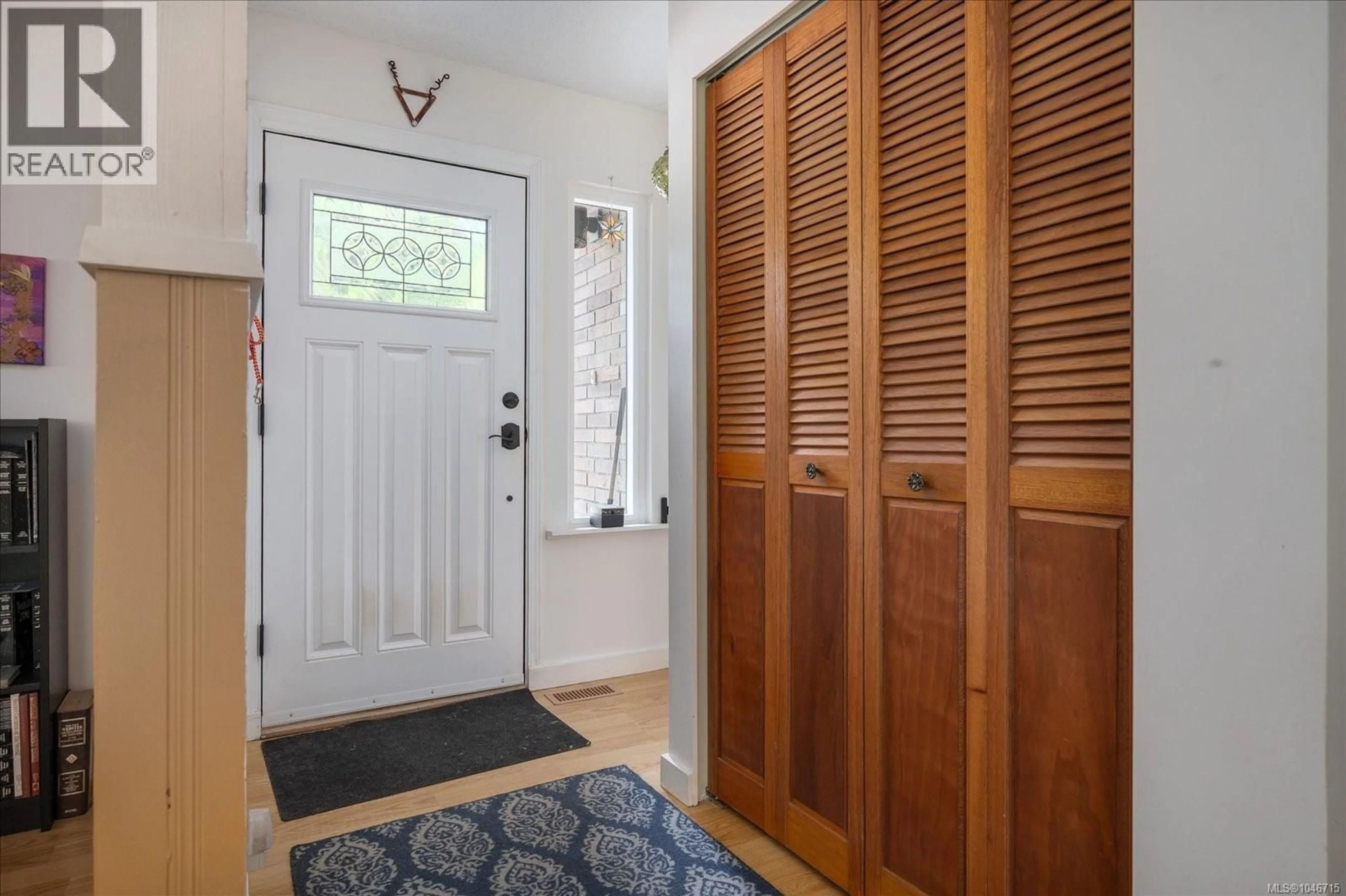 Indoor entryway for 1062 SABINE ROAD, Parksville British Columbia V9P1S9
