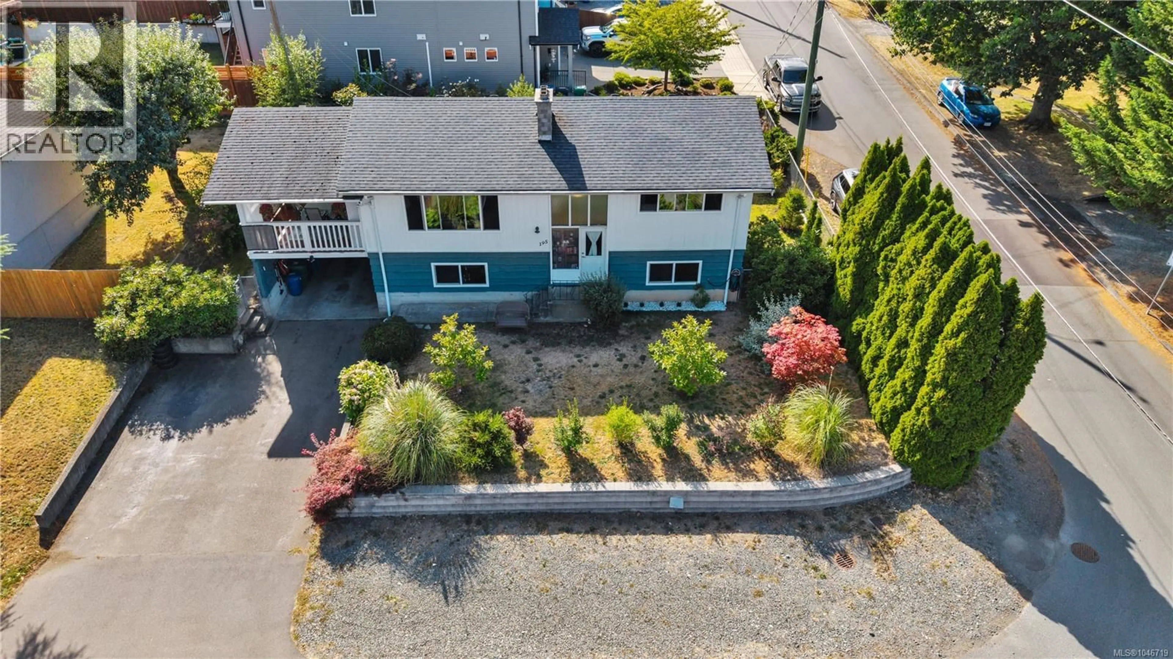 A pic from outside/outdoor area/front of a property/back of a property/a pic from drone, street for 195 ADAMS AVENUE, Nanaimo British Columbia V9S4R9