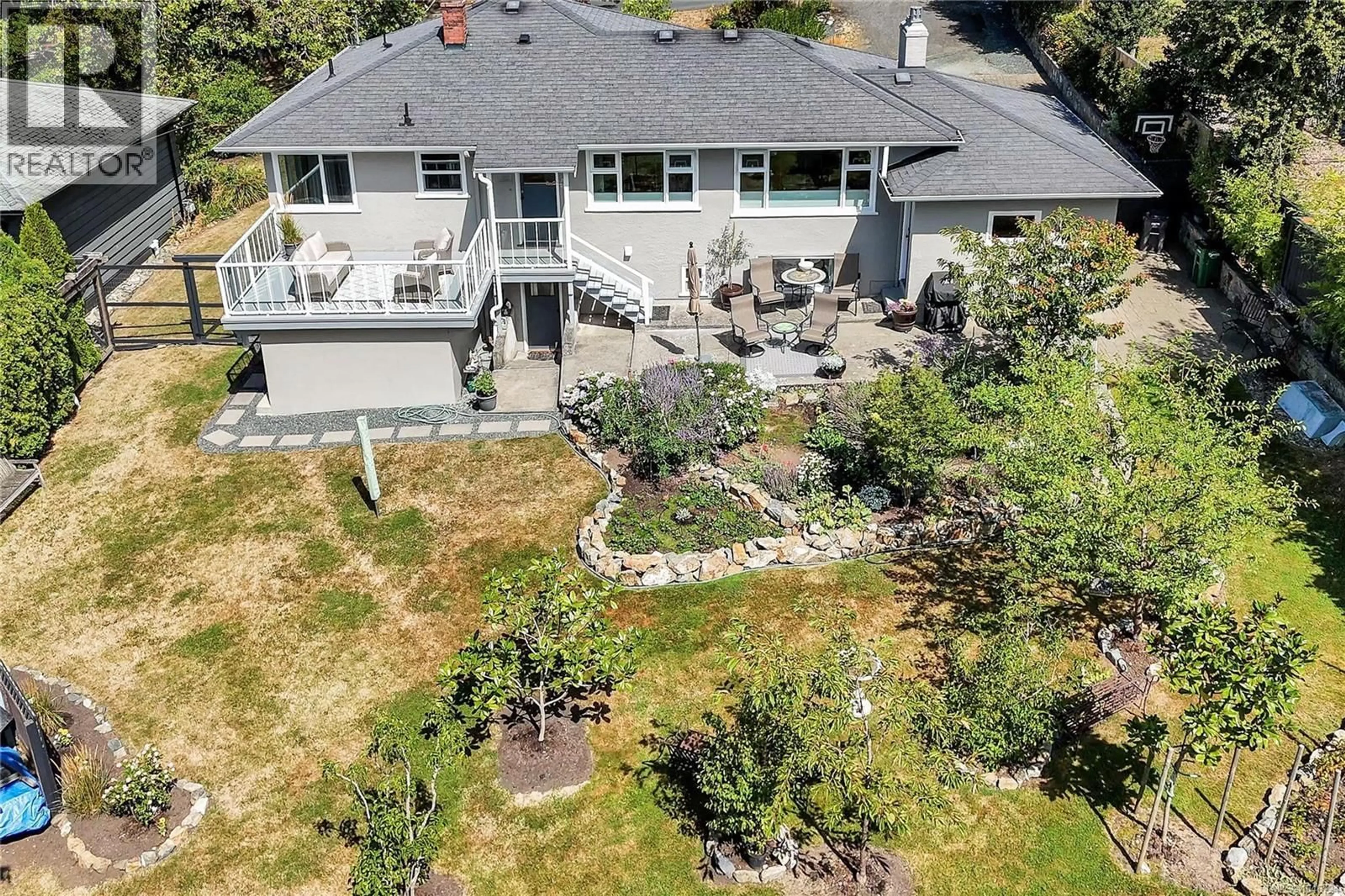 A pic from outside/outdoor area/front of a property/back of a property/a pic from drone, unknown for 1797 MCRAE AVENUE, Saanich British Columbia V8P1J2