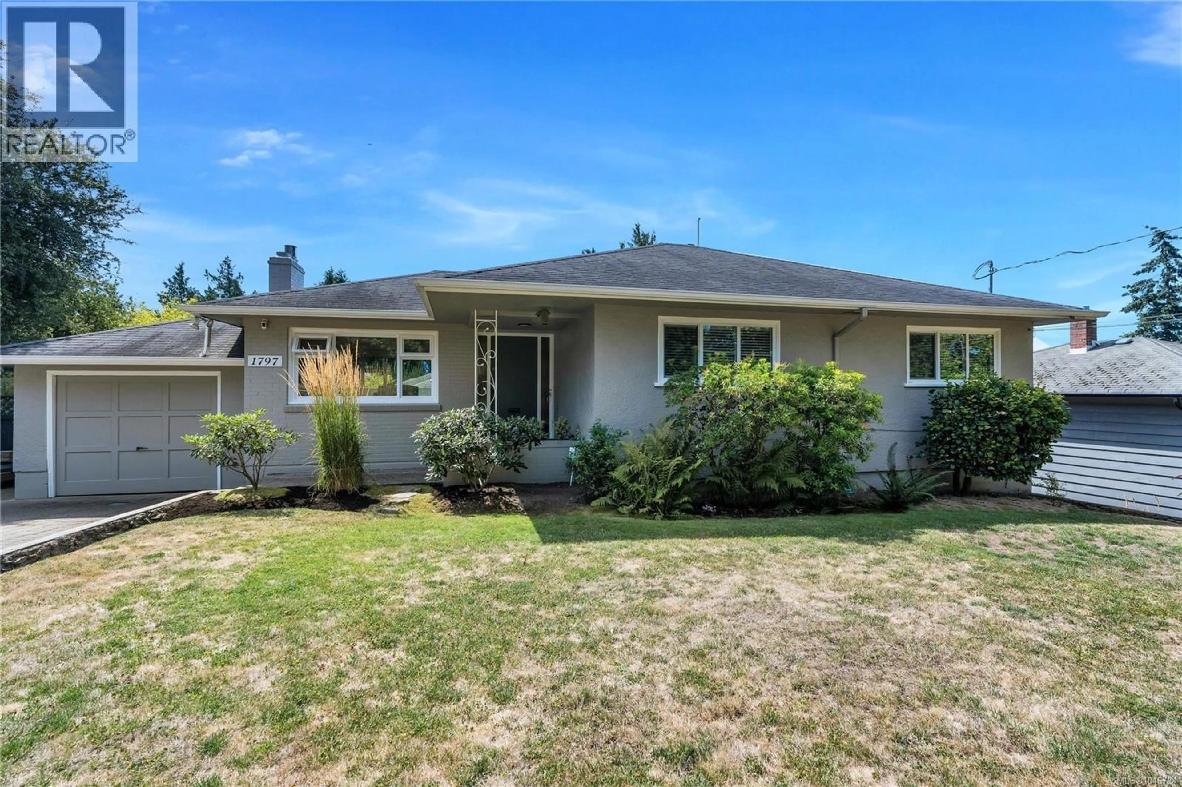 Home with vinyl exterior material, street for 1797 MCRAE AVENUE, Saanich British Columbia V8P1J2