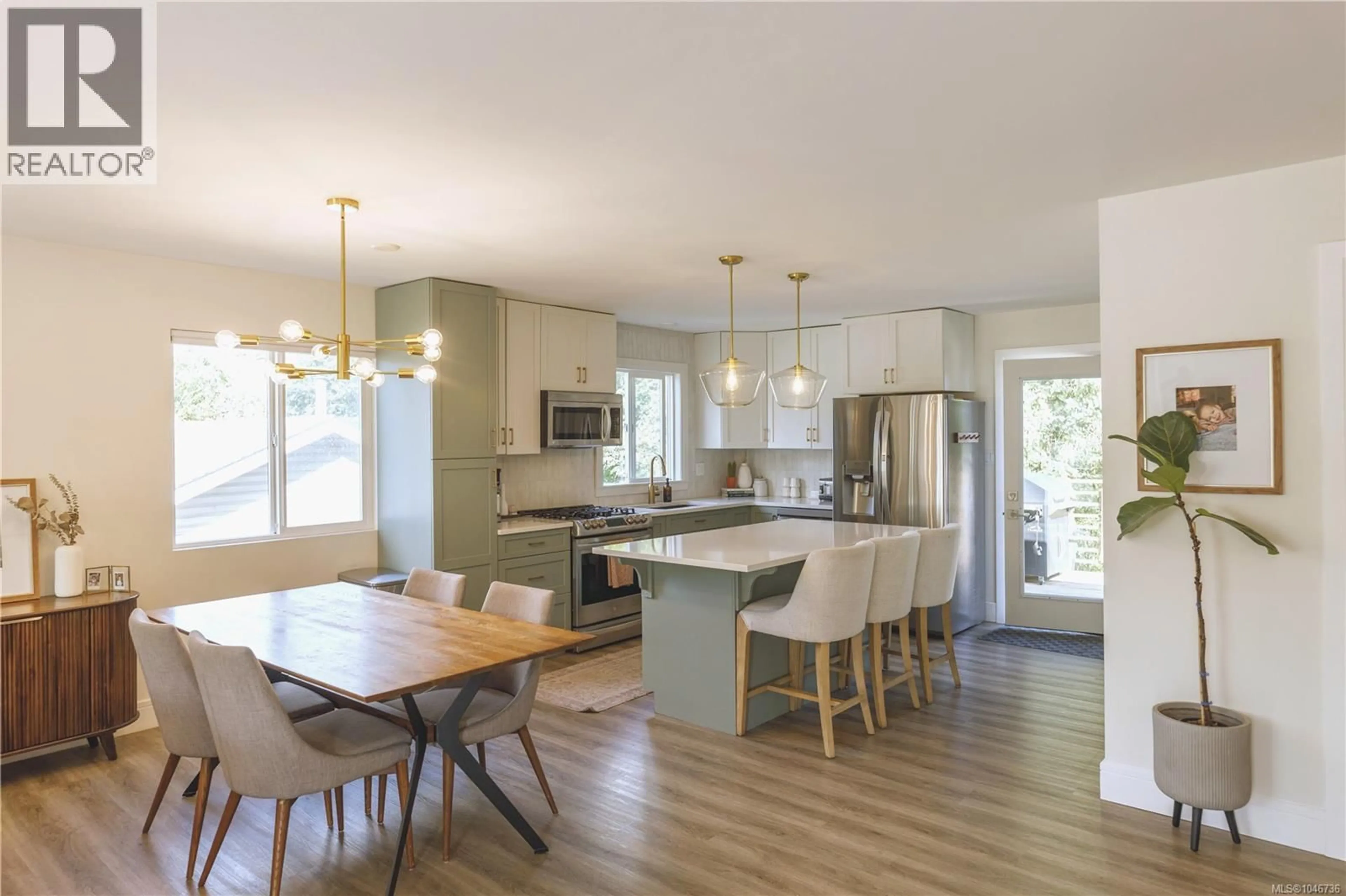 Open concept kitchen, wood/laminate floor for 1754 IDAHO PLACE, Nanaimo British Columbia V9X1C6