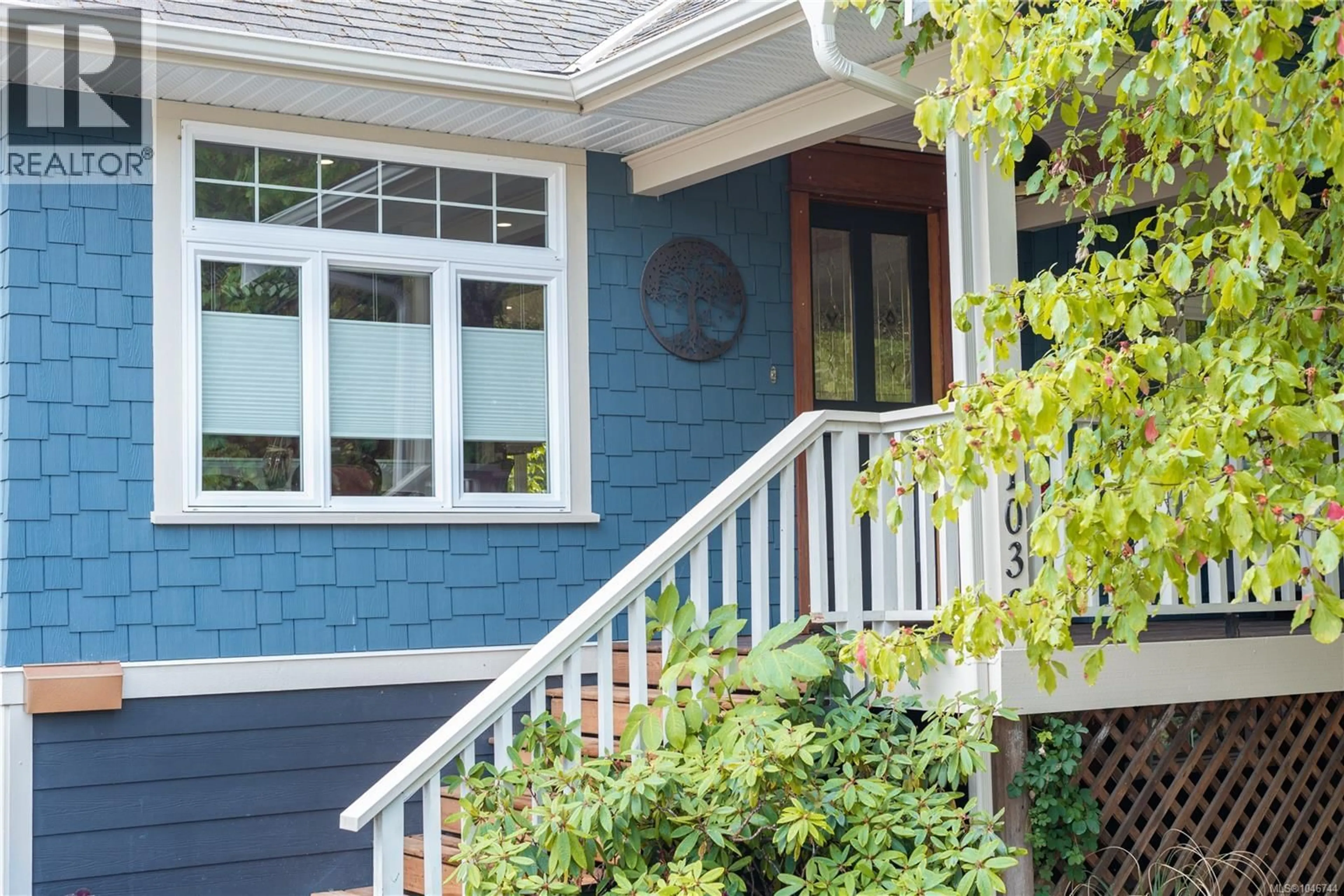 Home with vinyl exterior material, street for 1038 ISLAY STREET, Duncan British Columbia V9L2E1