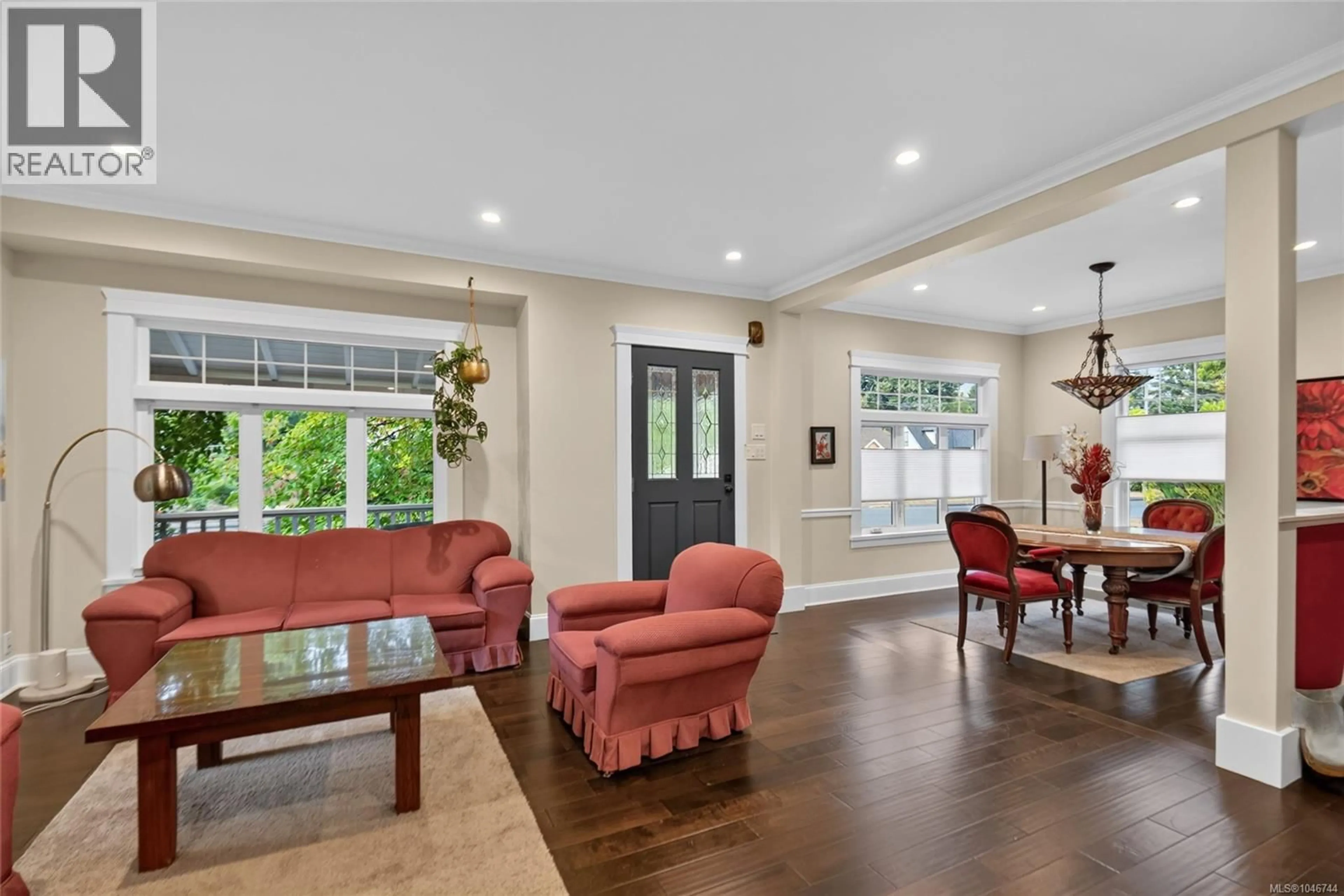 Living room with furniture, unknown for 1038 ISLAY STREET, Duncan British Columbia V9L2E1