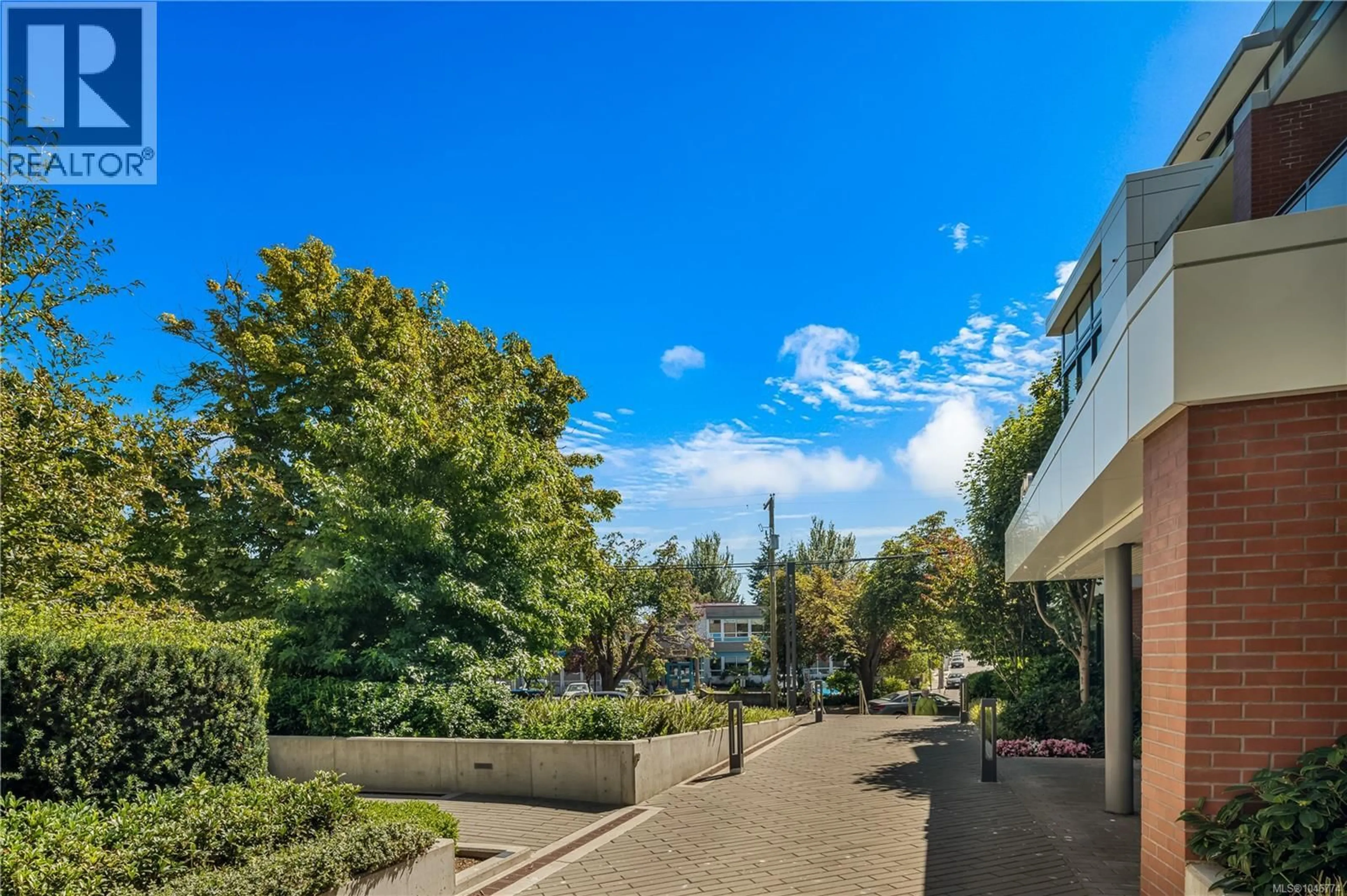 Patio, street for 116 - 530 MICHIGAN STREET, Victoria British Columbia V8V0G2