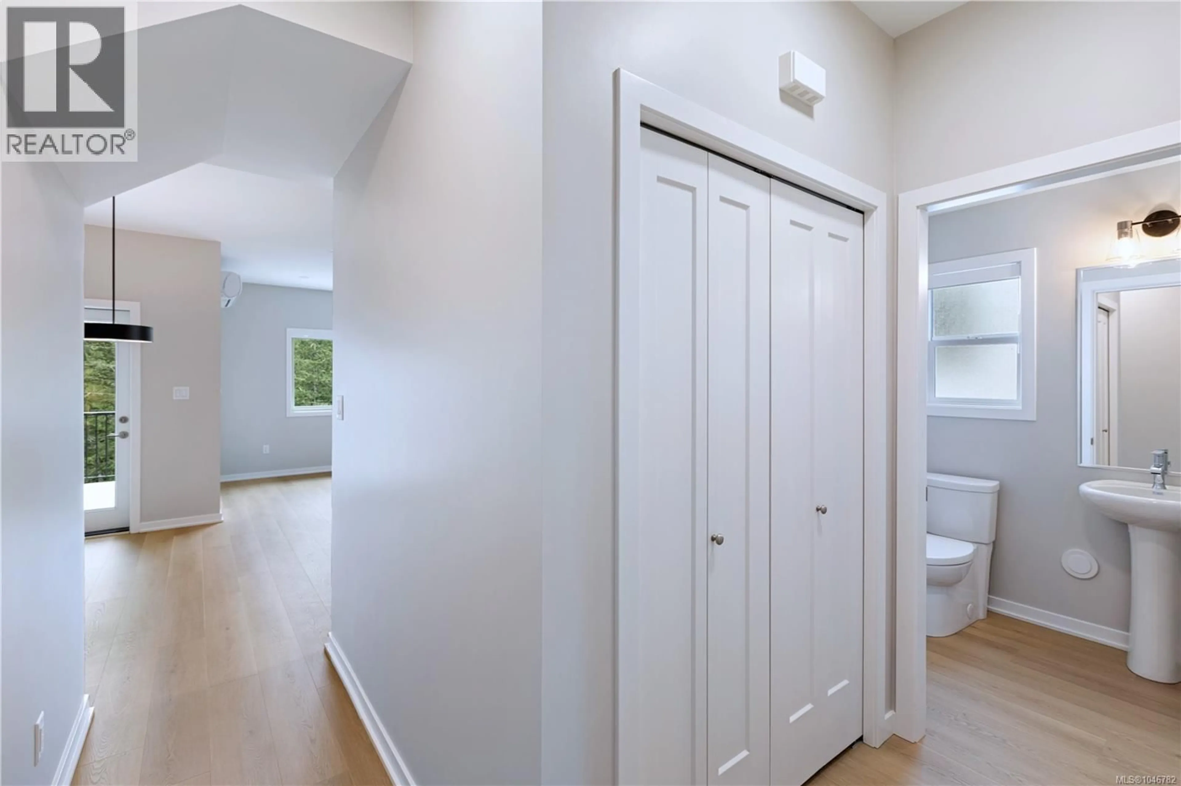 Indoor entryway for 2875 LEDGESTONE CRESCENT, Langford British Columbia V9B7C4