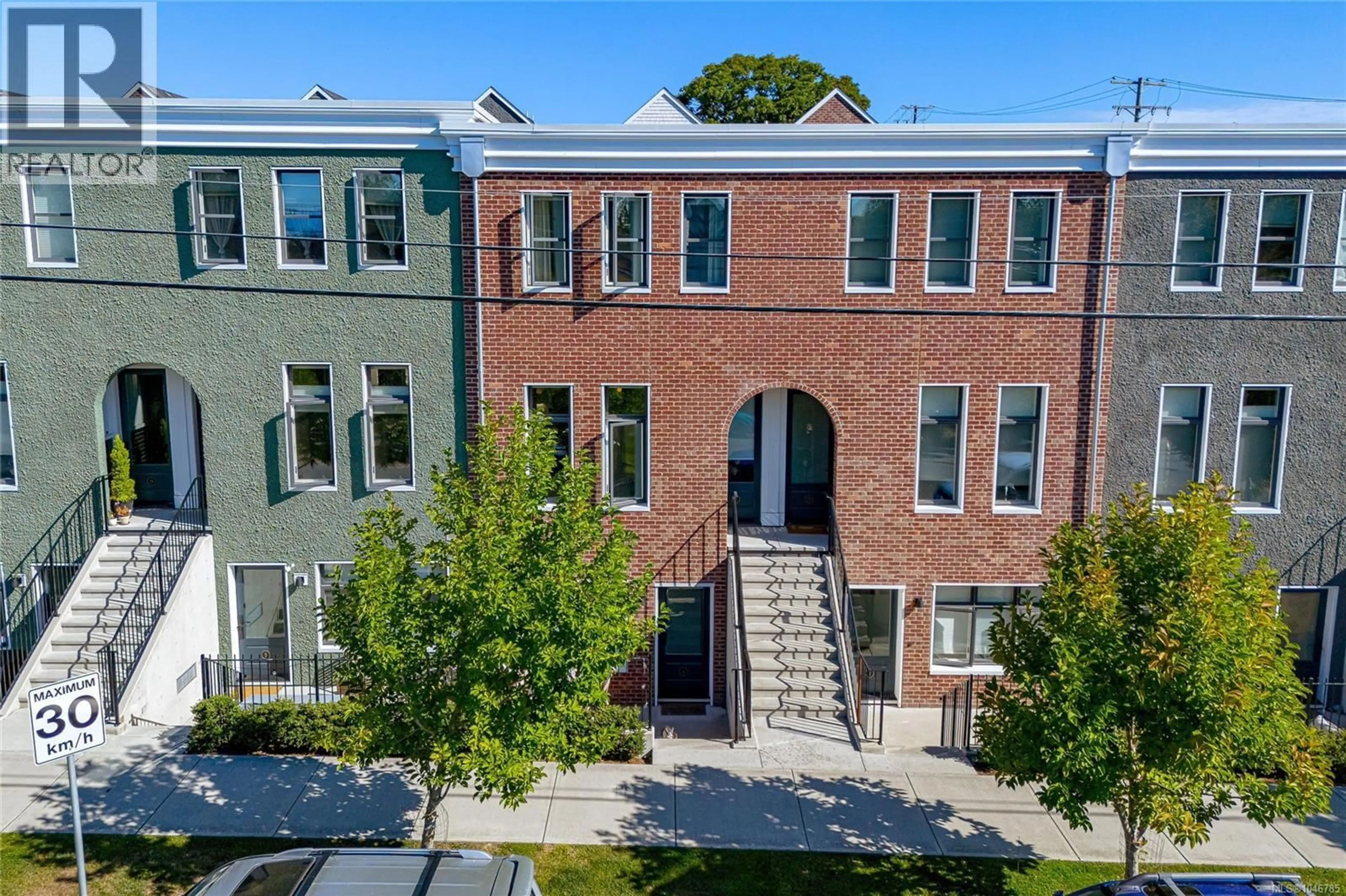 A pic from outside/outdoor area/front of a property/back of a property/a pic from drone, street for 21 - 230 WILSON STREET, Victoria British Columbia V9A3G2