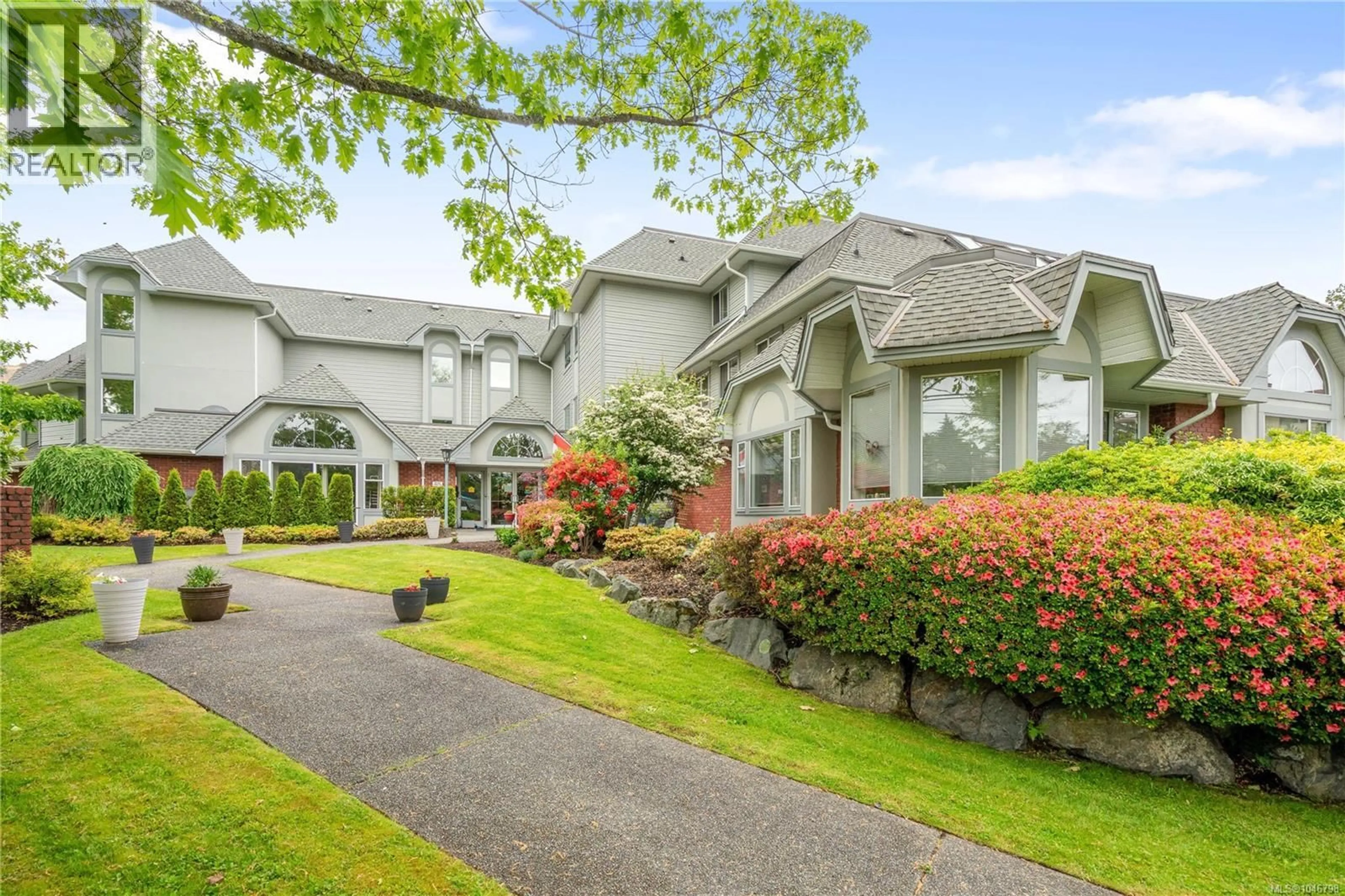 Unknown for 101 - 10431 RESTHAVEN DRIVE, Sidney British Columbia V8L3H6