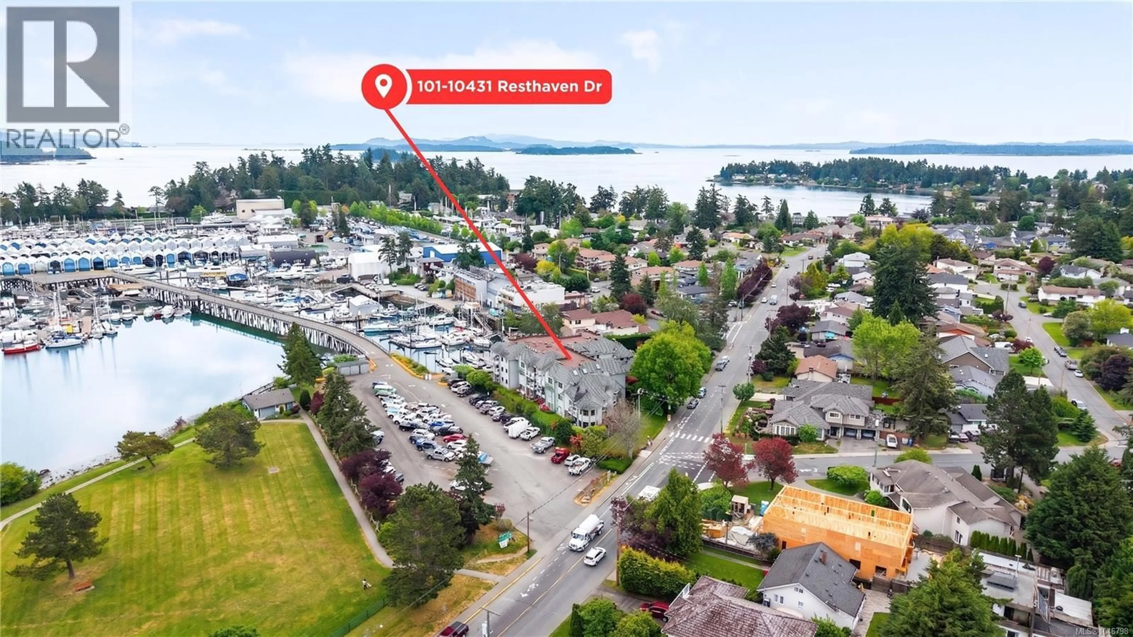 A pic from outside/outdoor area/front of a property/back of a property/a pic from drone, water/lake/river/ocean view for 101 - 10431 RESTHAVEN DRIVE, Sidney British Columbia V8L3H6