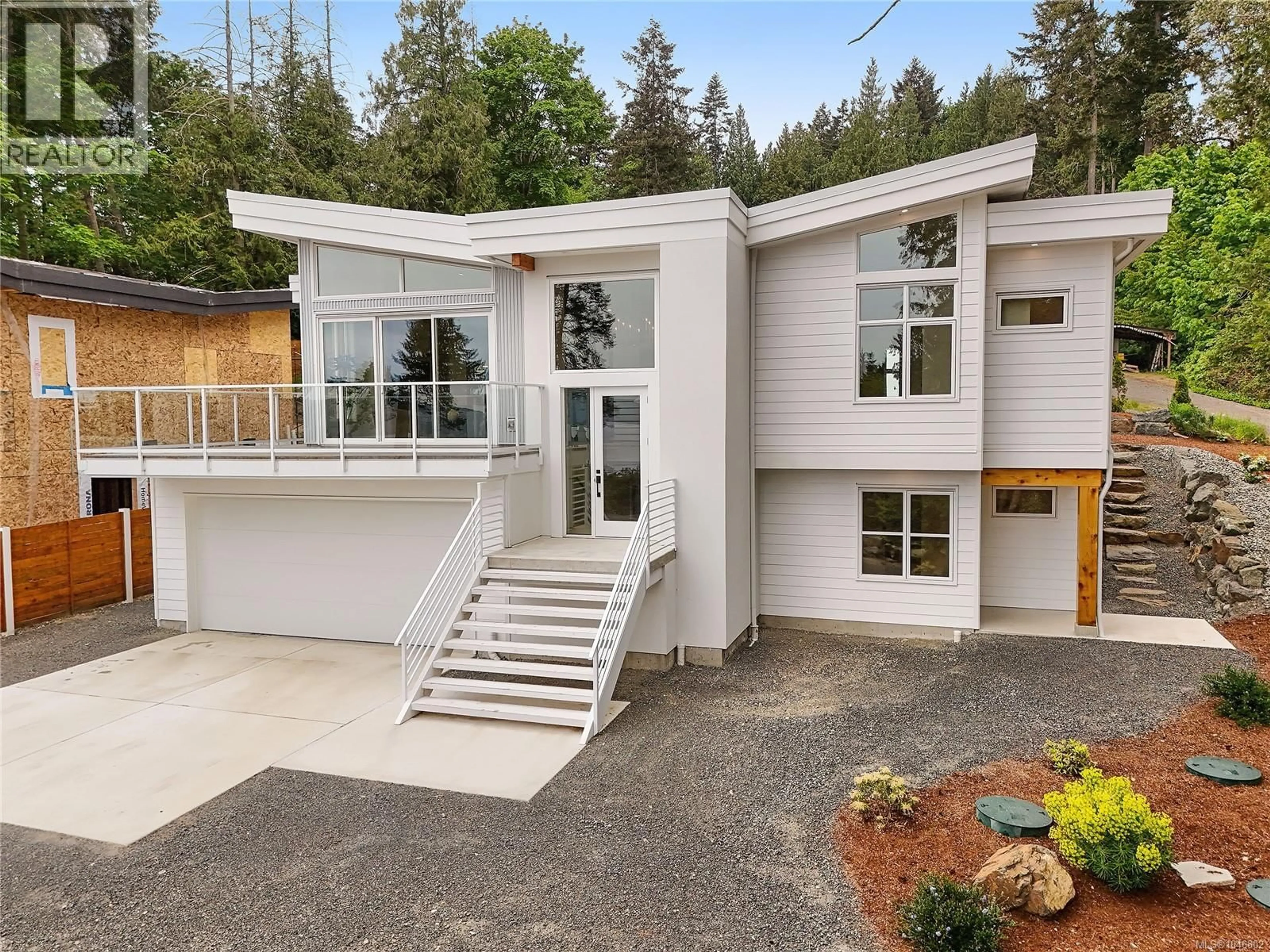 Home with vinyl exterior material, unknown for 2528 MILL BAY ROAD, Mill Bay British Columbia V0R2P1