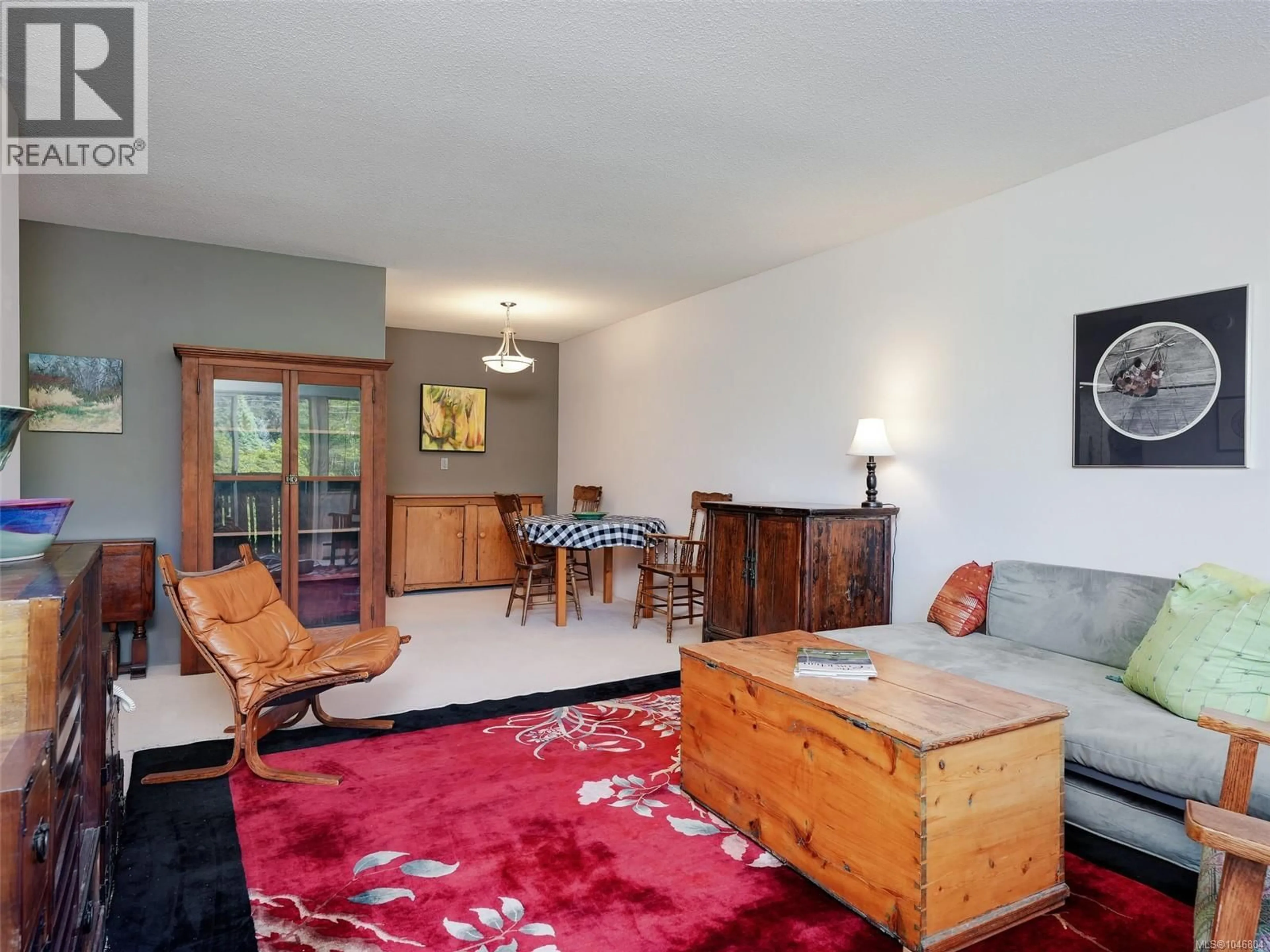 Living room with furniture, unknown for 401 - 964 HEYWOOD AVENUE, Victoria British Columbia V8V2Y5