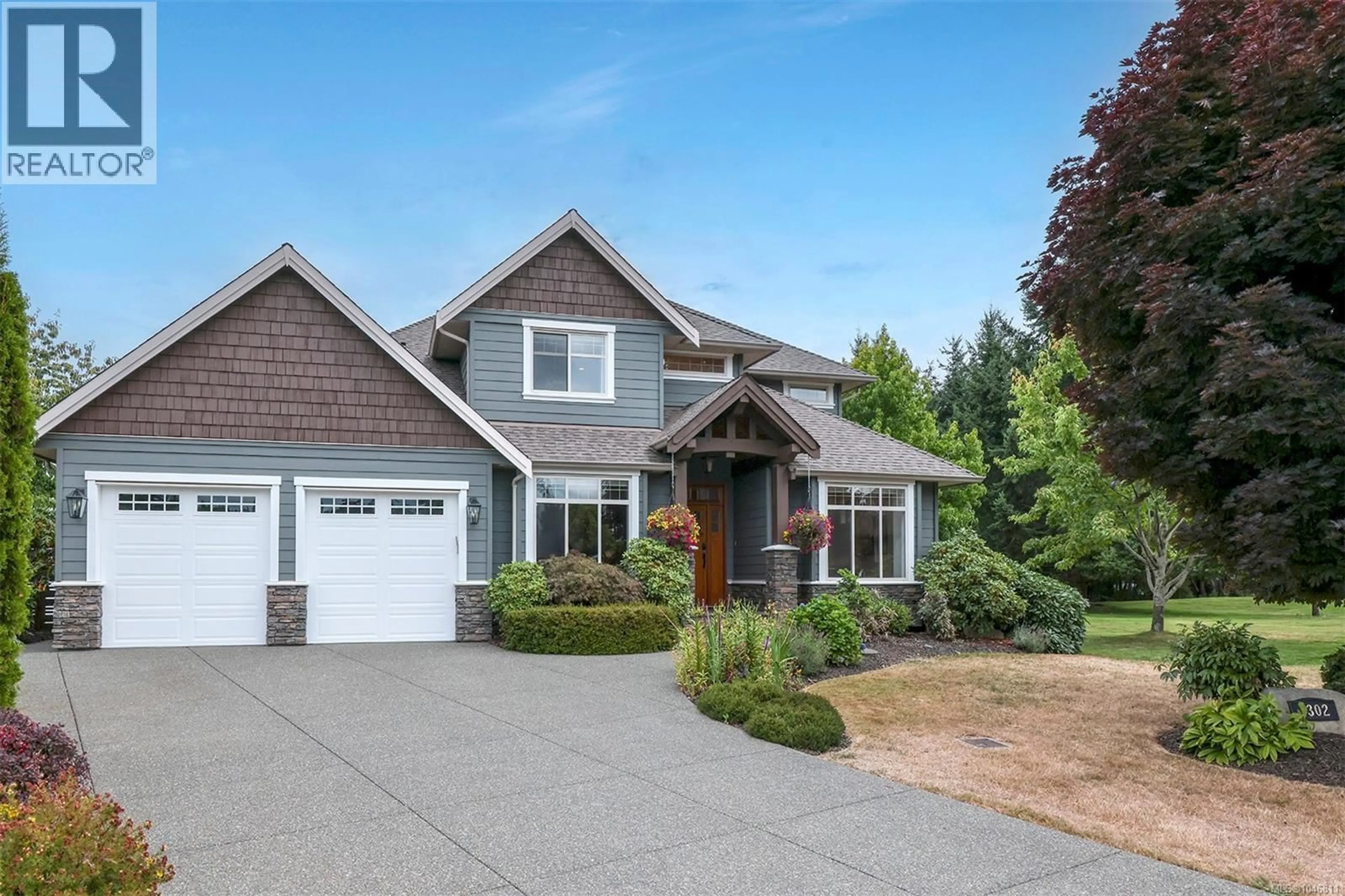 Home with vinyl exterior material, street for 1302 OCEAN VIEW AVENUE, Comox British Columbia V9M3R2