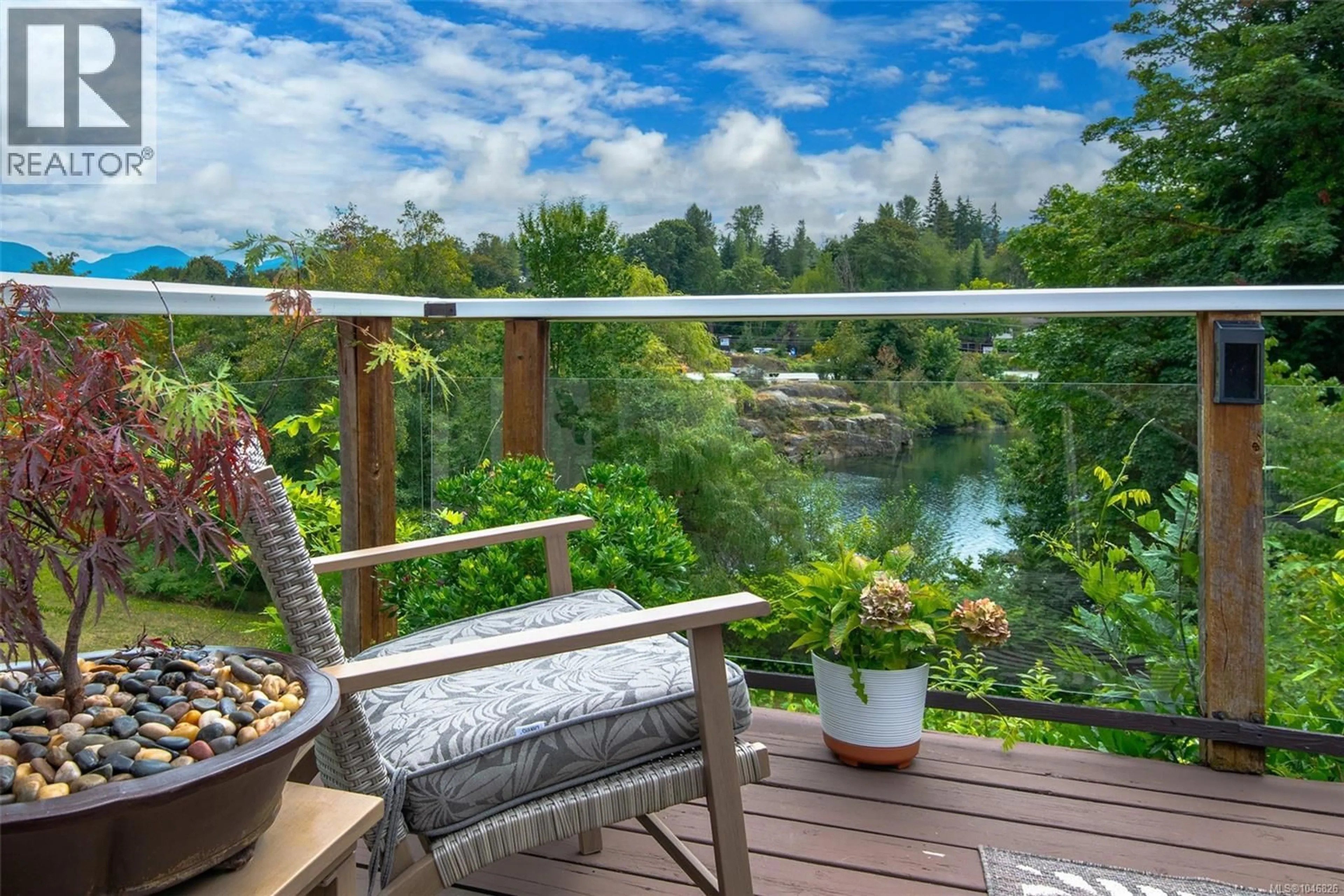 Patio, water/lake/river/ocean view for 5330 FALLS STREET, Port Alberni British Columbia V9Y7K2