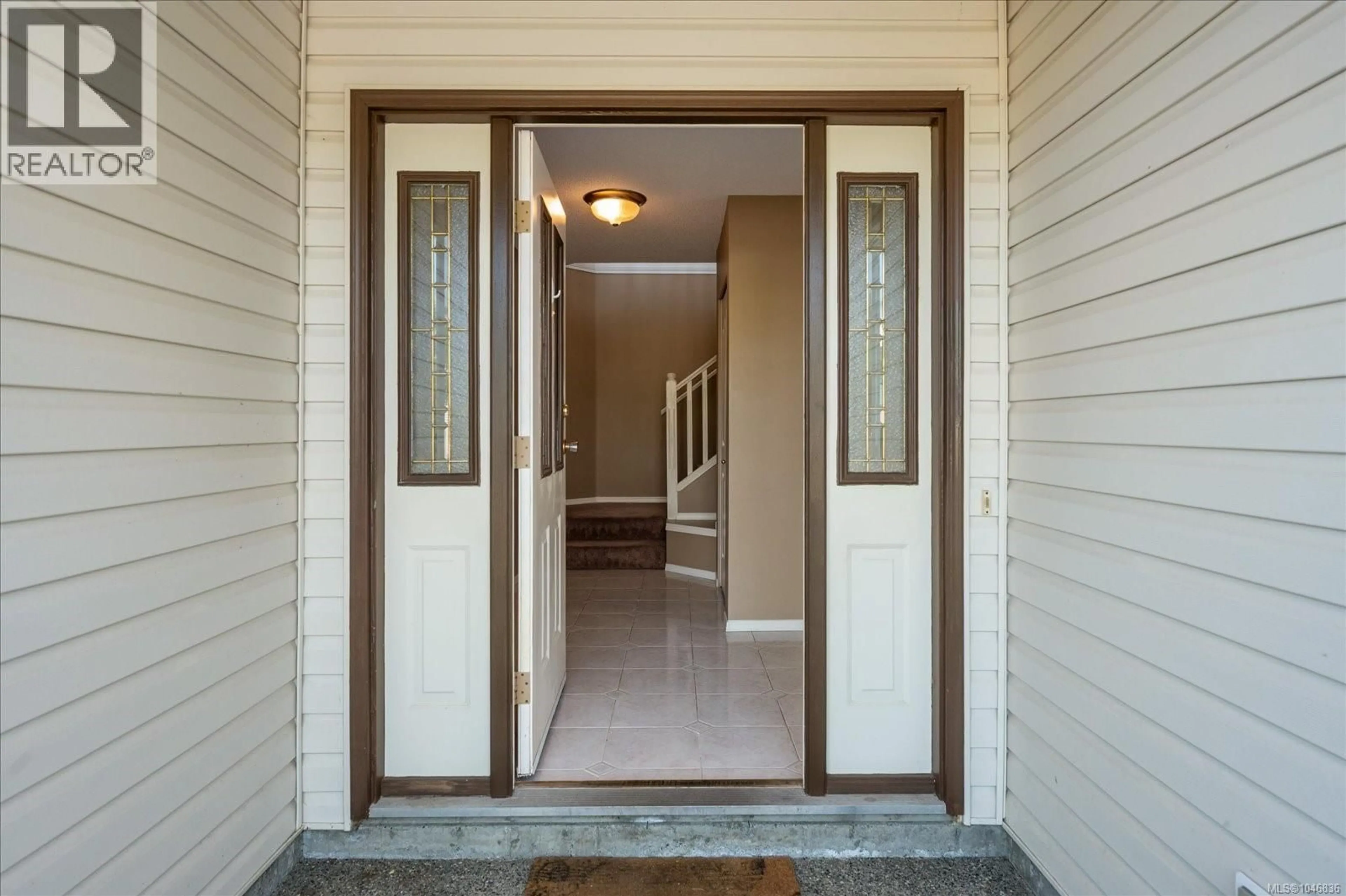 Indoor entryway for 6198 MYSTIC WAY, Nanaimo British Columbia V9V1M7