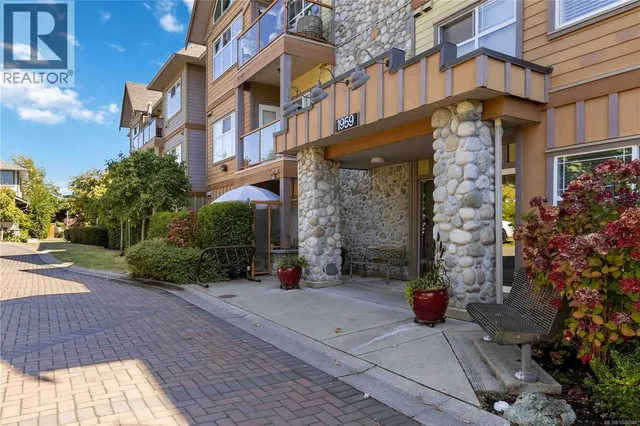 208 - 1959 POLO PARK COURT, Central Saanich 3