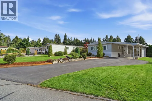4 - 6325 METRAL DRIVE, Nanaimo 1