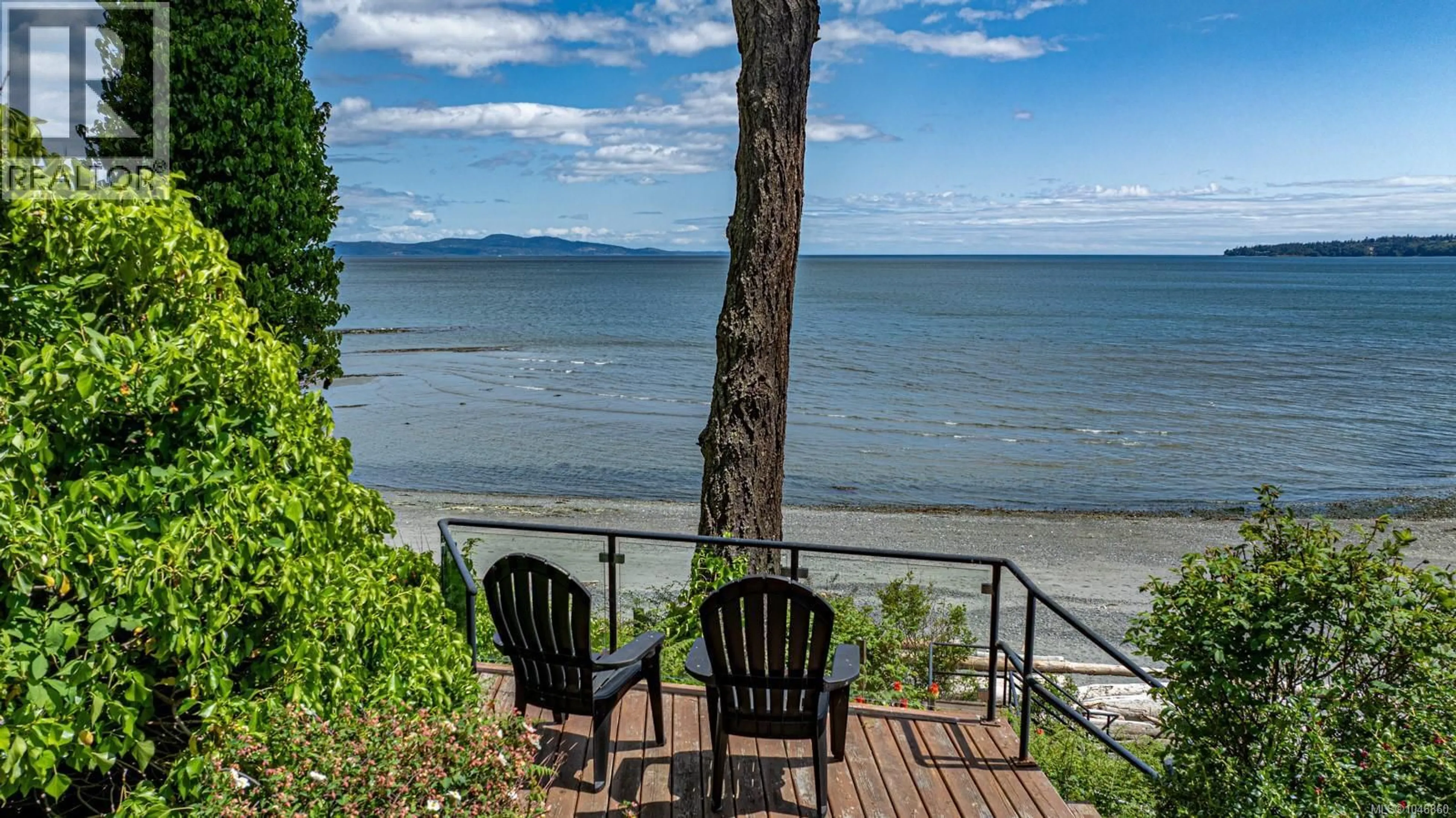 Patio, water/lake/river/ocean view for 5267 PARKER AVENUE, Saanich British Columbia V8Y2N1