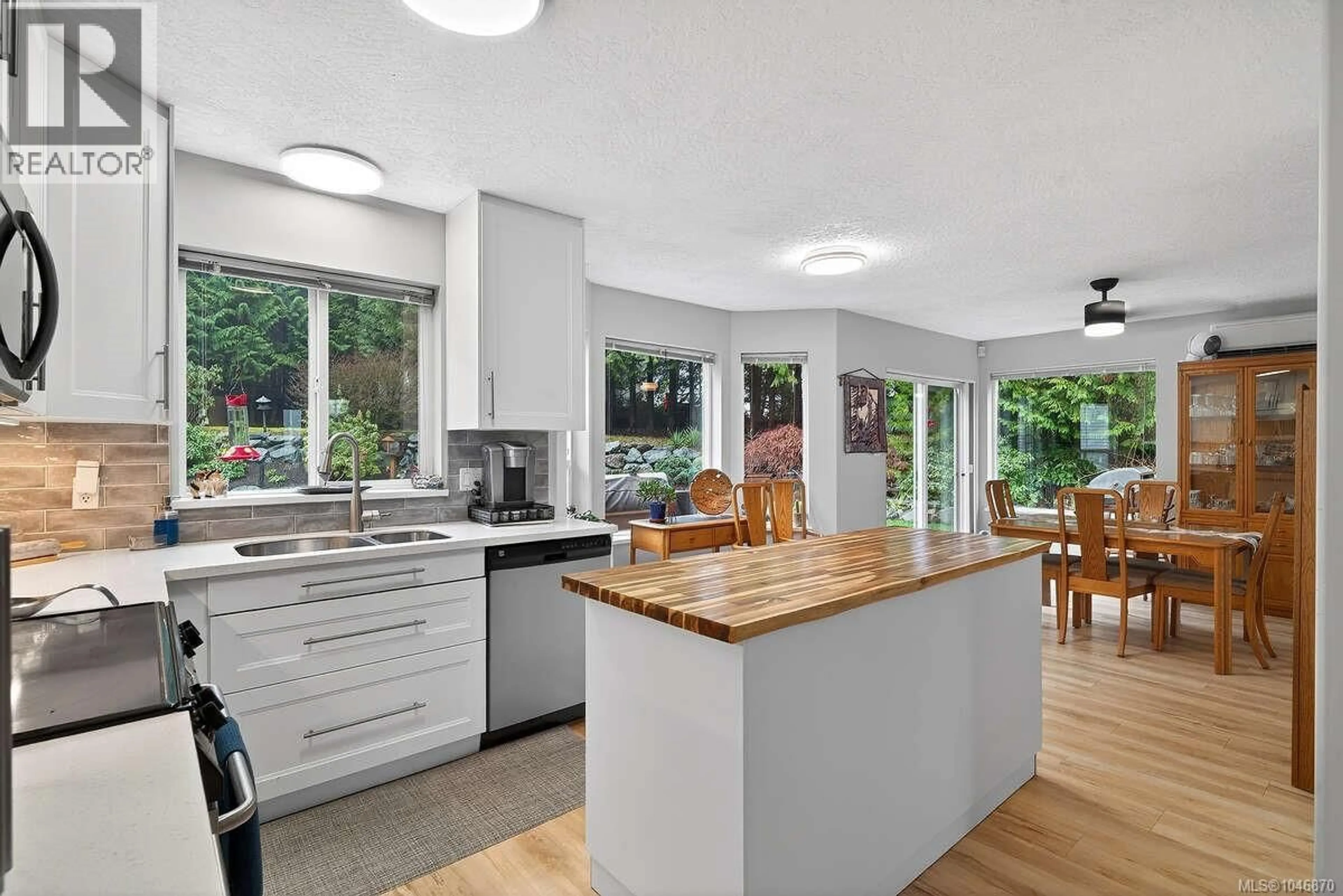 Open concept kitchen, unknown for 1136 CORCAN ROAD, Qualicum Beach British Columbia V9K2R6