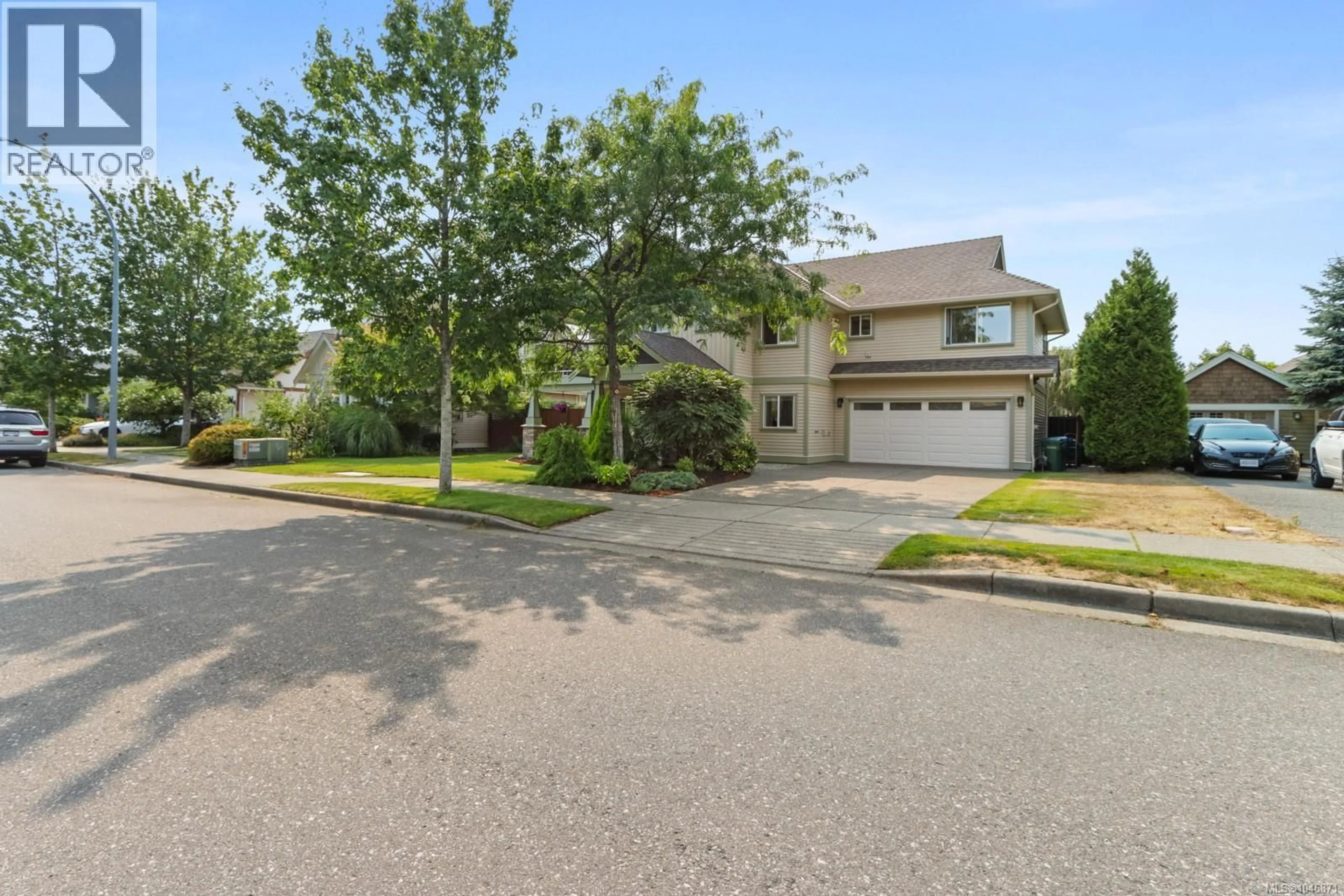 A pic from outside/outdoor area/front of a property/back of a property/a pic from drone, street for 595 SARUM RISE WAY, Nanaimo British Columbia V9R7E5