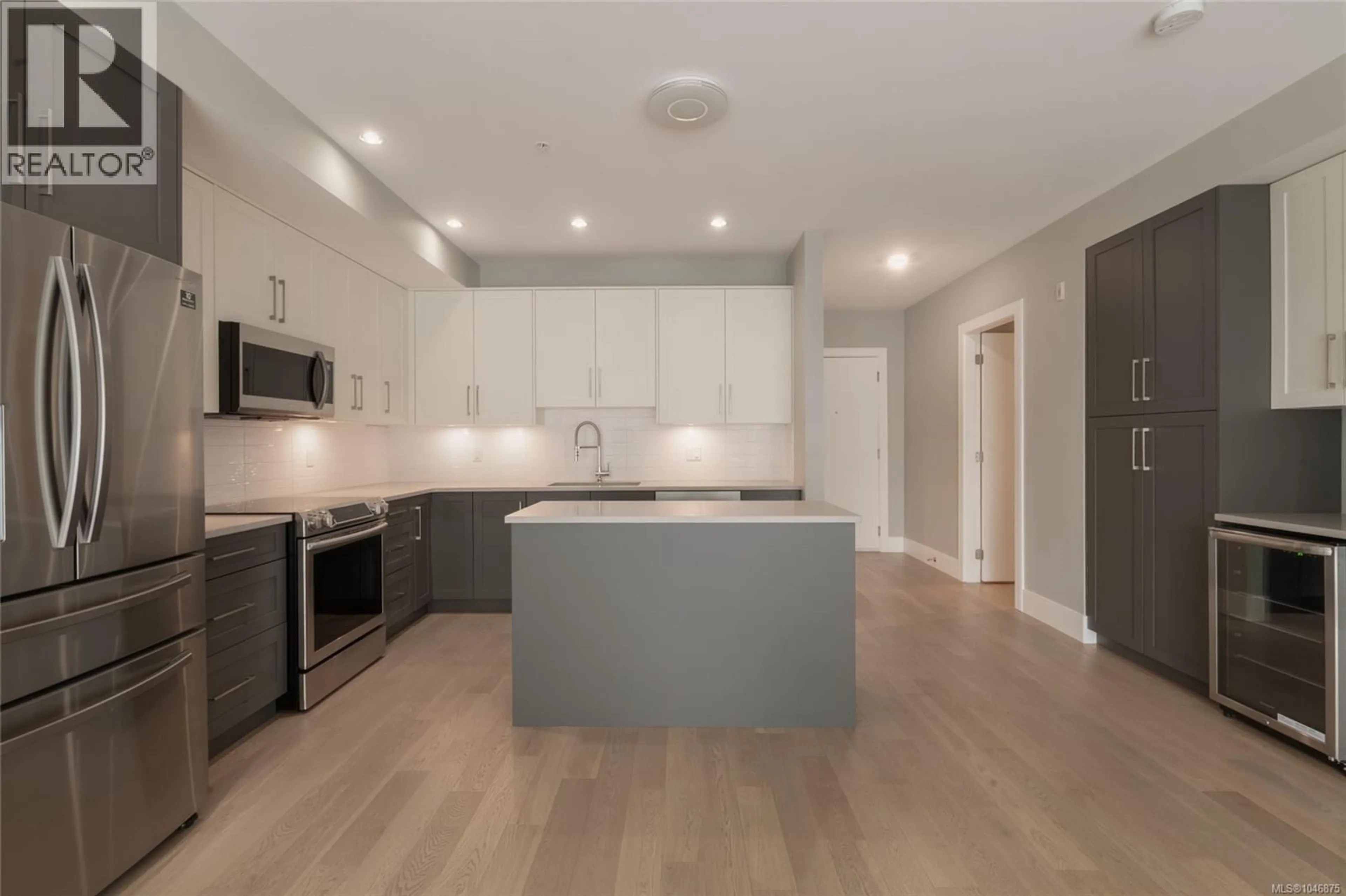 Open concept kitchen, unknown for 302 - 2526 BEVAN AVENUE, Sidney British Columbia V8L1W3