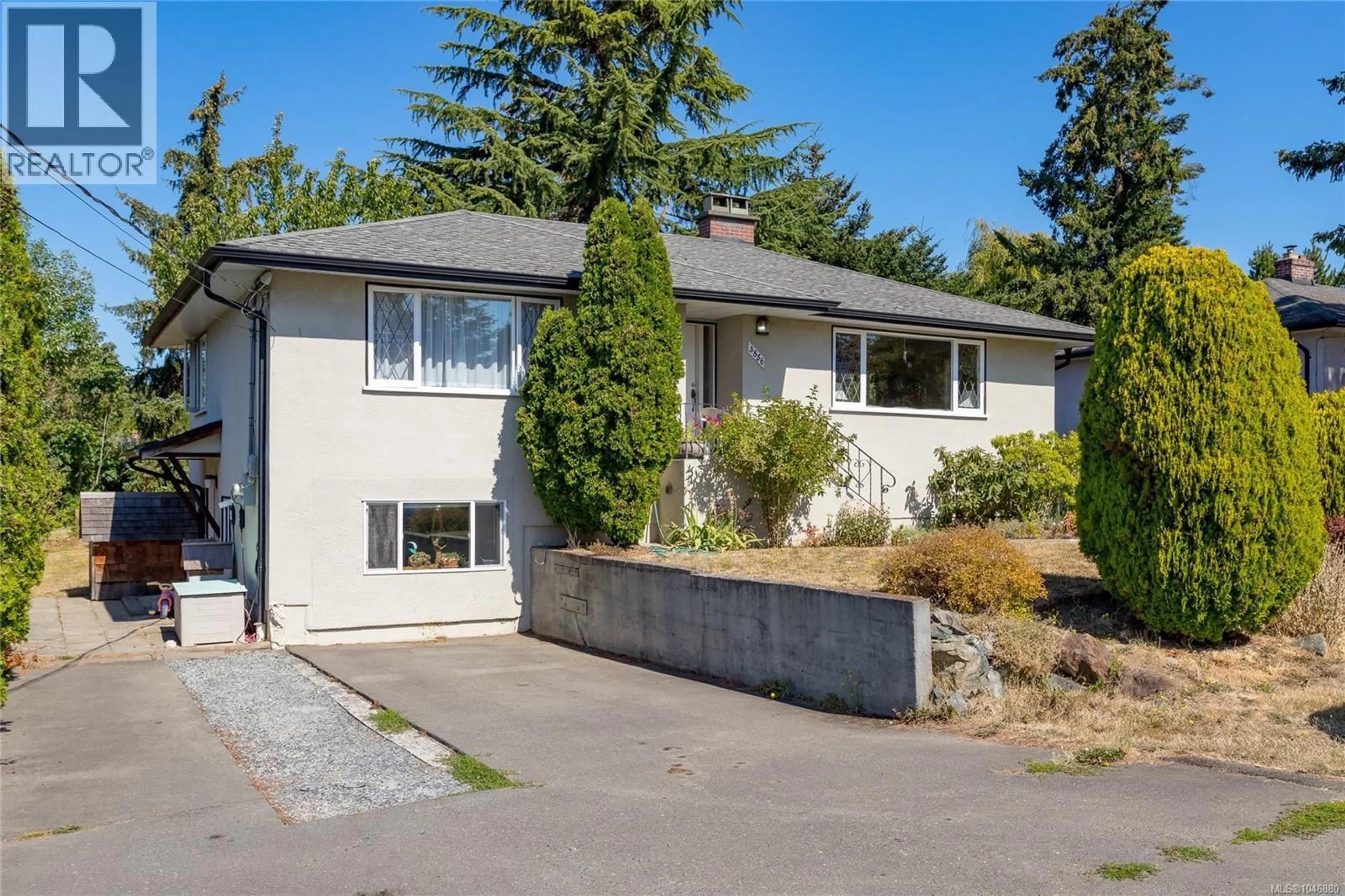 Unknown for 3856 DIAMOND STREET, Saanich British Columbia V8Z3X4