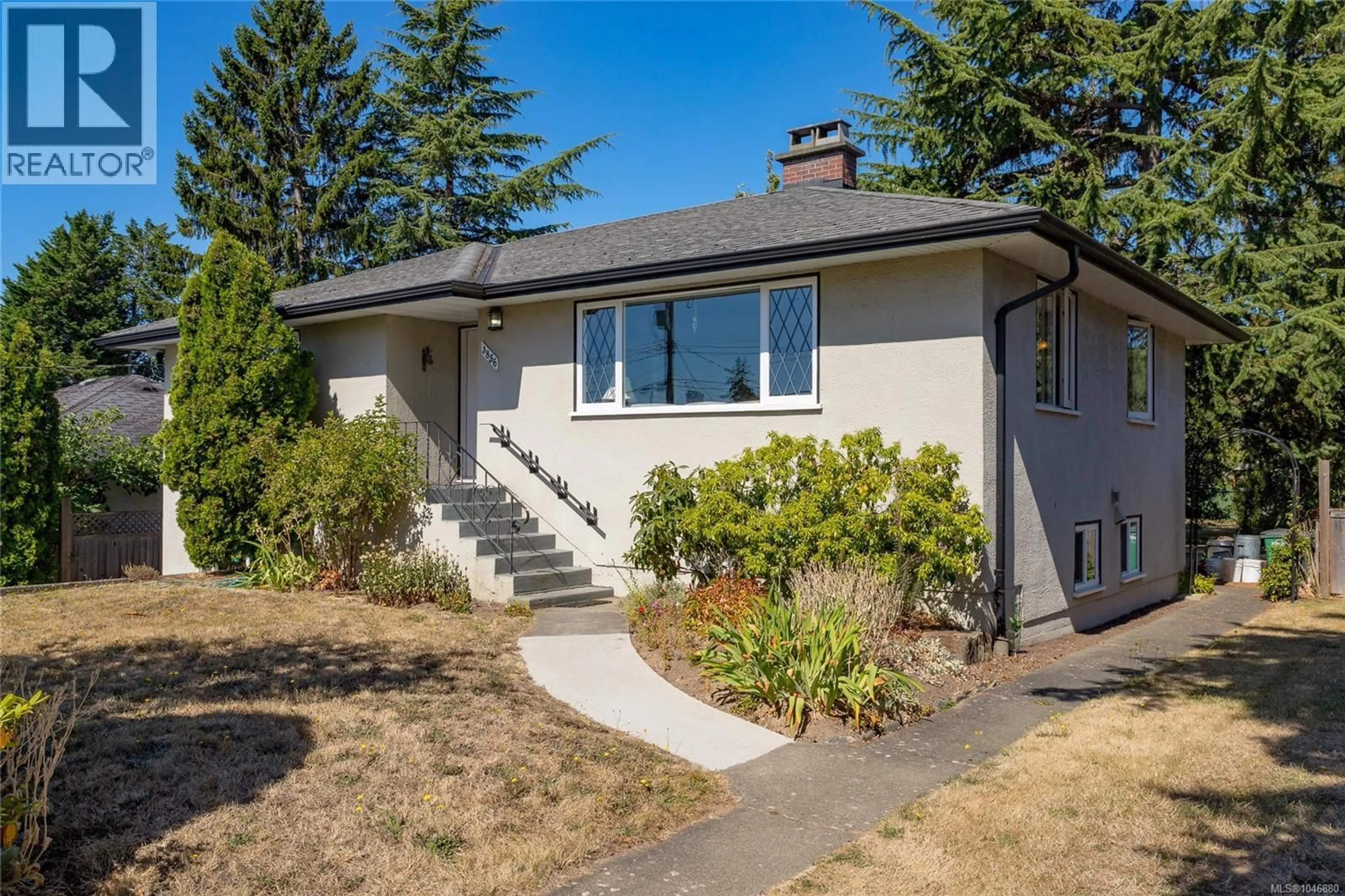 Home with vinyl exterior material, street for 3856 DIAMOND STREET, Saanich British Columbia V8Z3X4