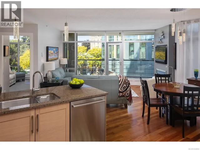 N302 - 737 HUMBOLDT STREET, Victoria 2