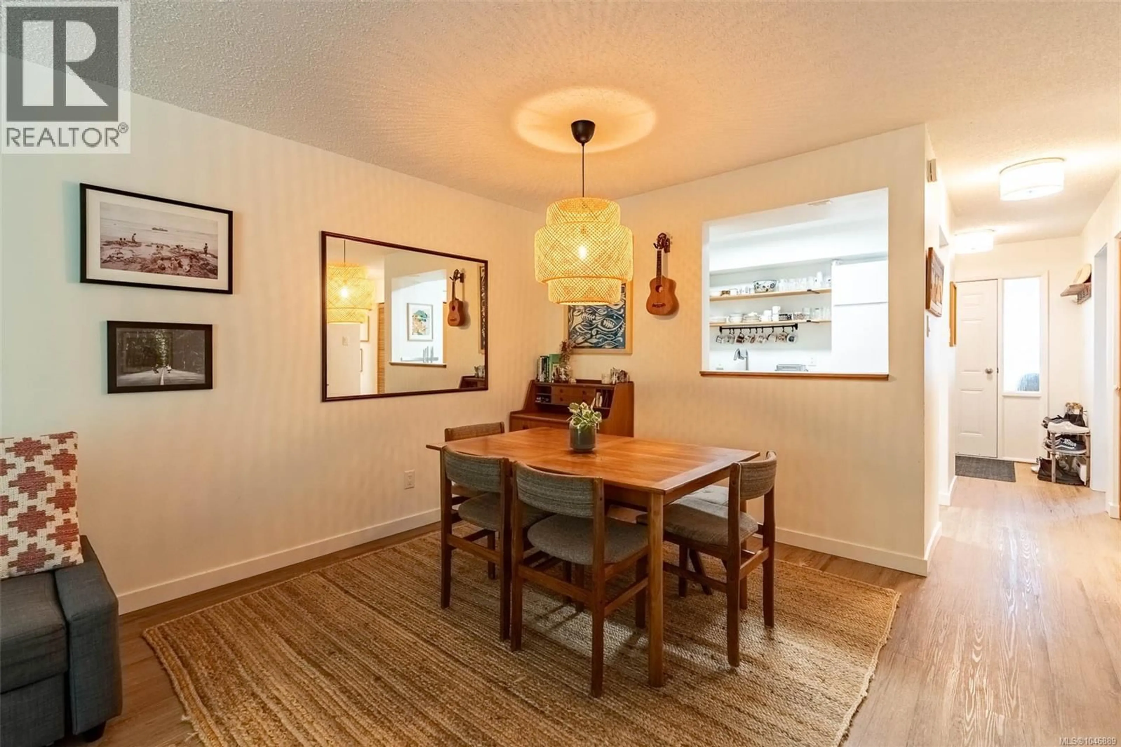 Dining room, wood/laminate floor for 209 - 250 HEMLOCK STREET, Ucluelet British Columbia V0R3A0