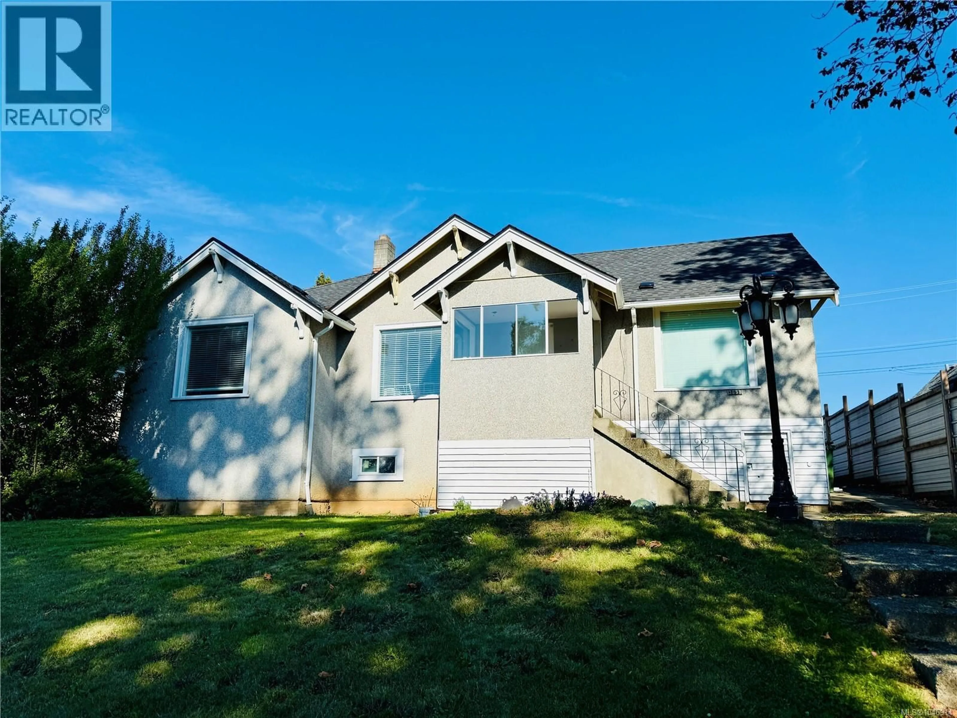 Home with vinyl exterior material, street for 3659 8TH AVENUE, Port Alberni British Columbia V9Y4R6