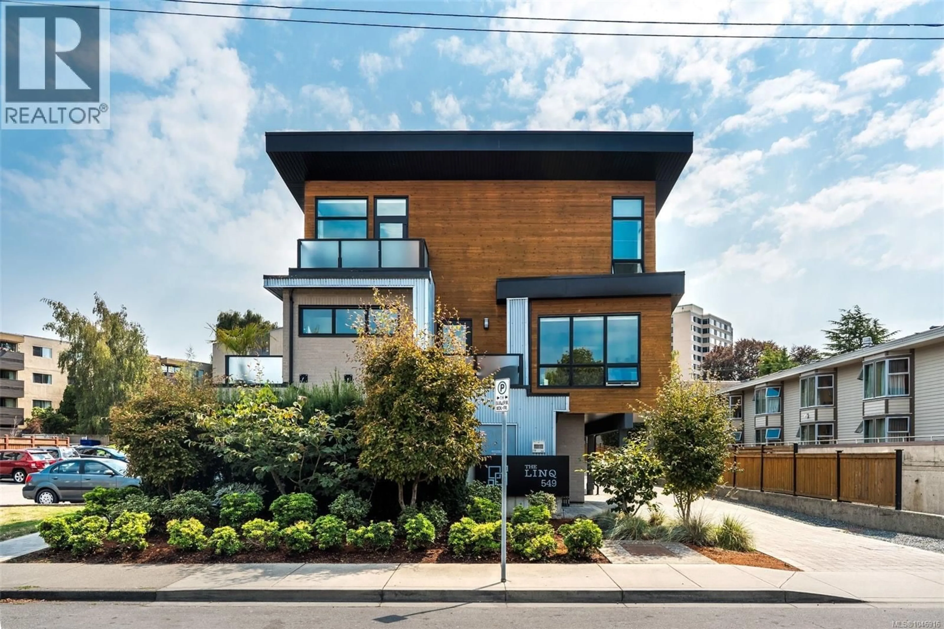 Home with brick exterior material, street for 5 - 549 TORONTO STREET, Victoria British Columbia V8V1P1