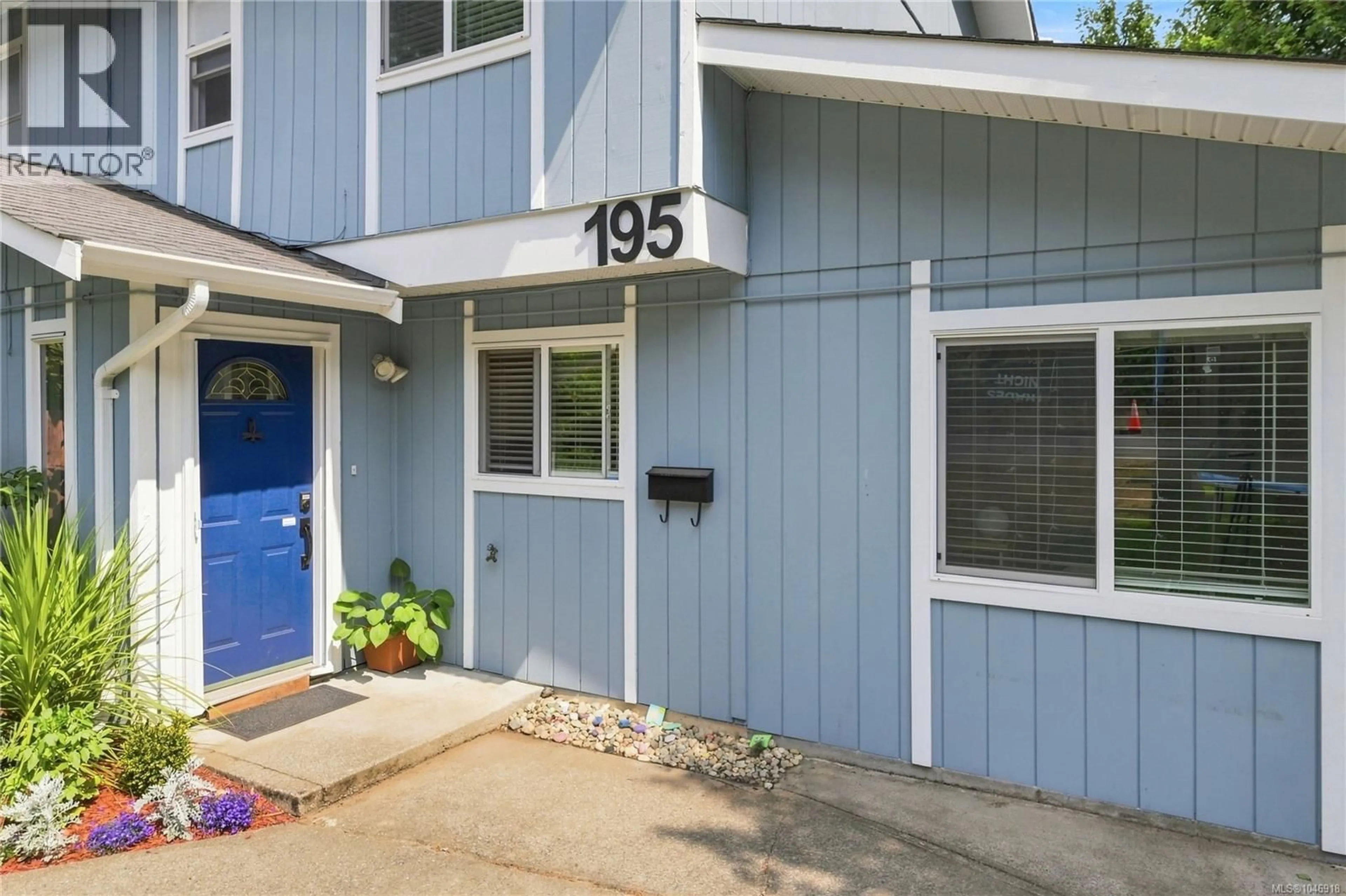 Home with vinyl exterior material, street for 195 ATKINS ROAD, View Royal British Columbia V9B2Z9