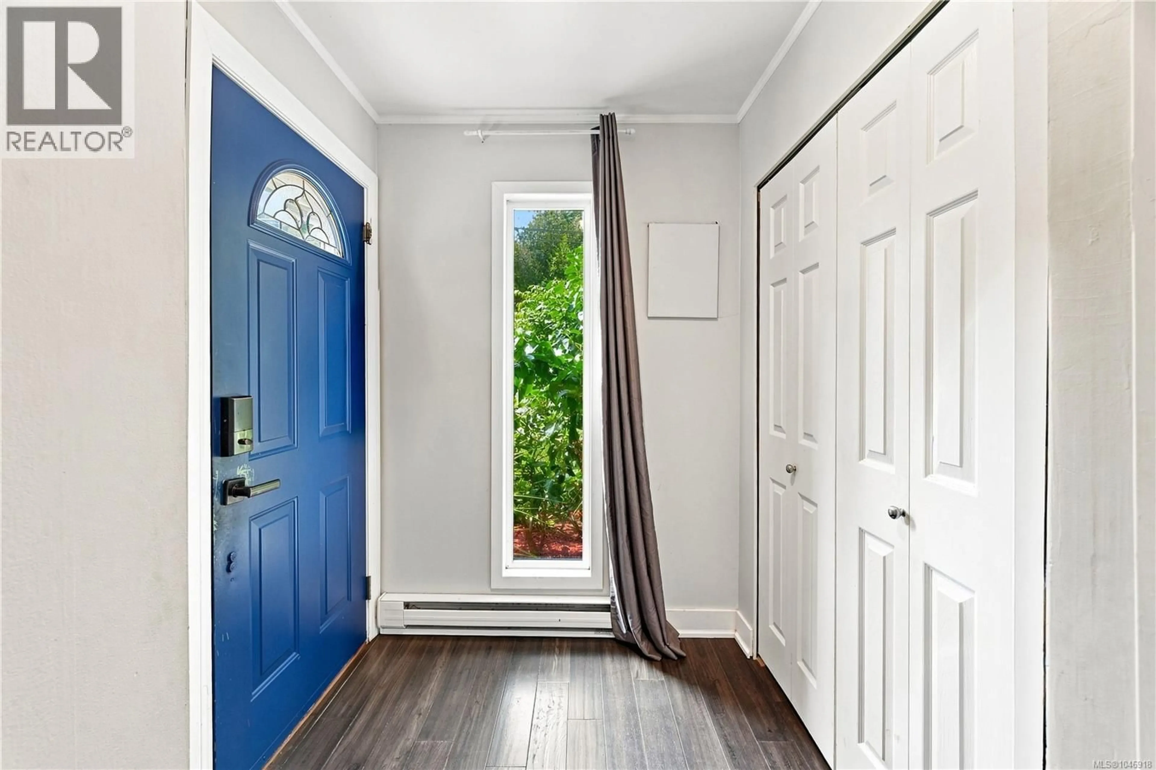Indoor entryway for 195 ATKINS ROAD, View Royal British Columbia V9B2Z9