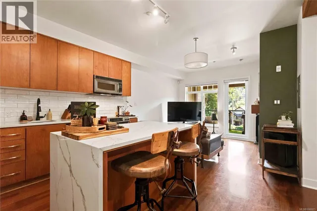 306 - 1375 BEAR MOUNTAIN PARKWAY, Langford 4