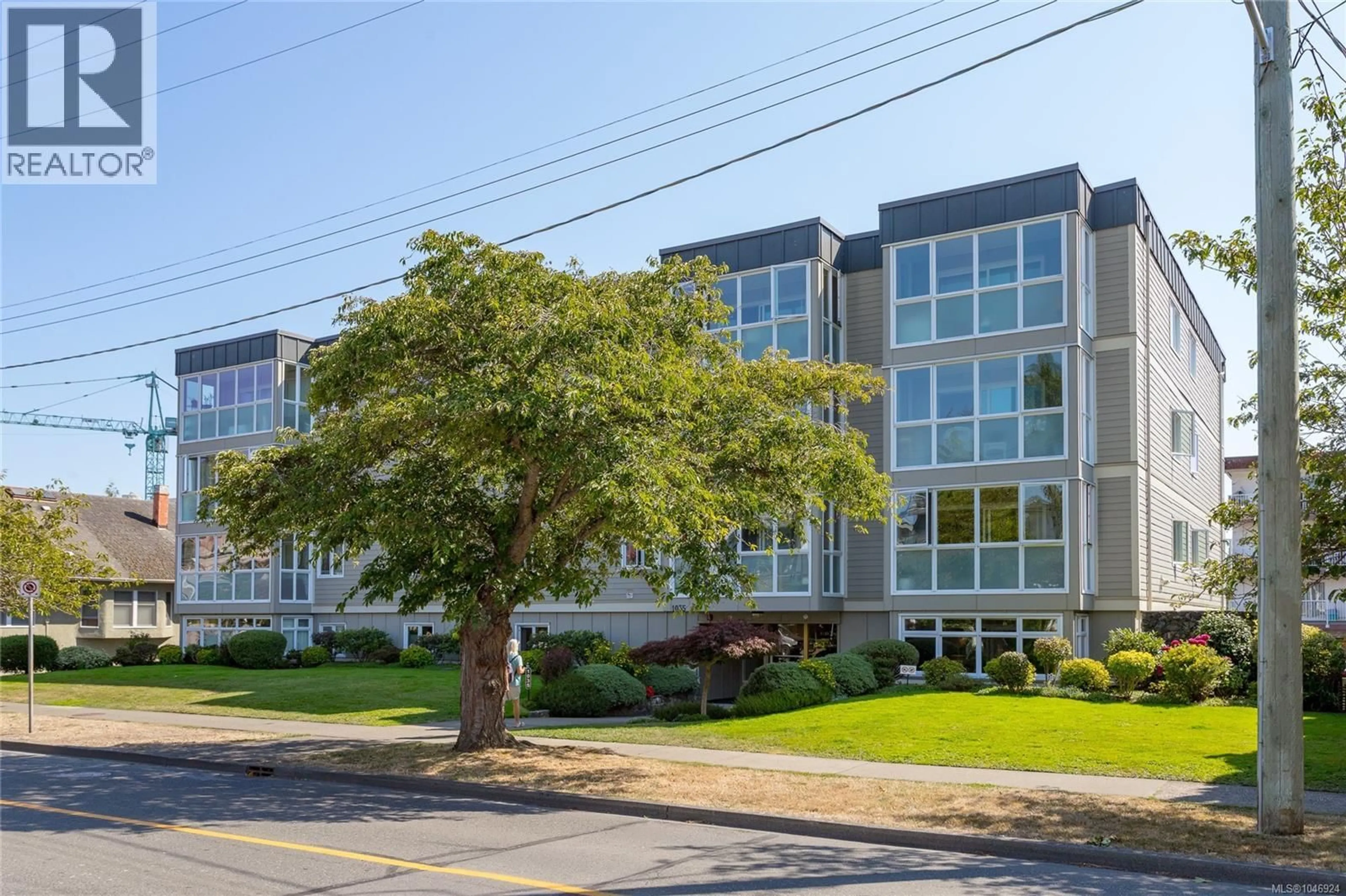 Unknown for 203 - 1035 SOUTHGATE STREET, Victoria British Columbia V8V2Z1