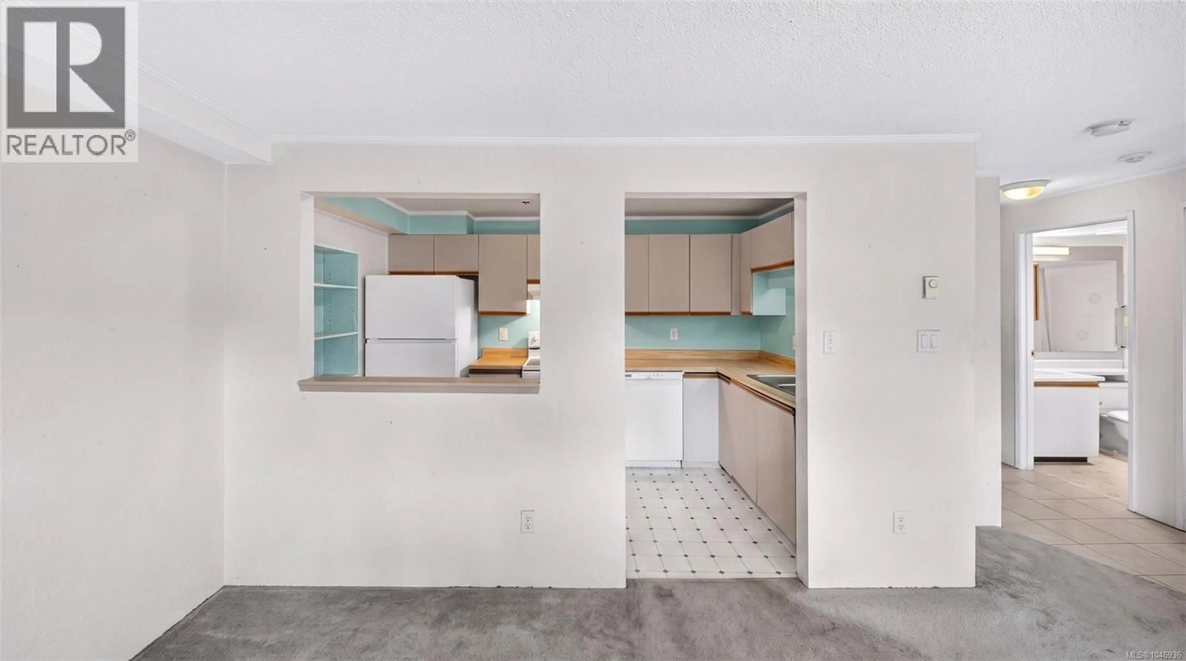Unknown for 201 - 1560 HILLSIDE AVENUE, Victoria British Columbia V8T5B8