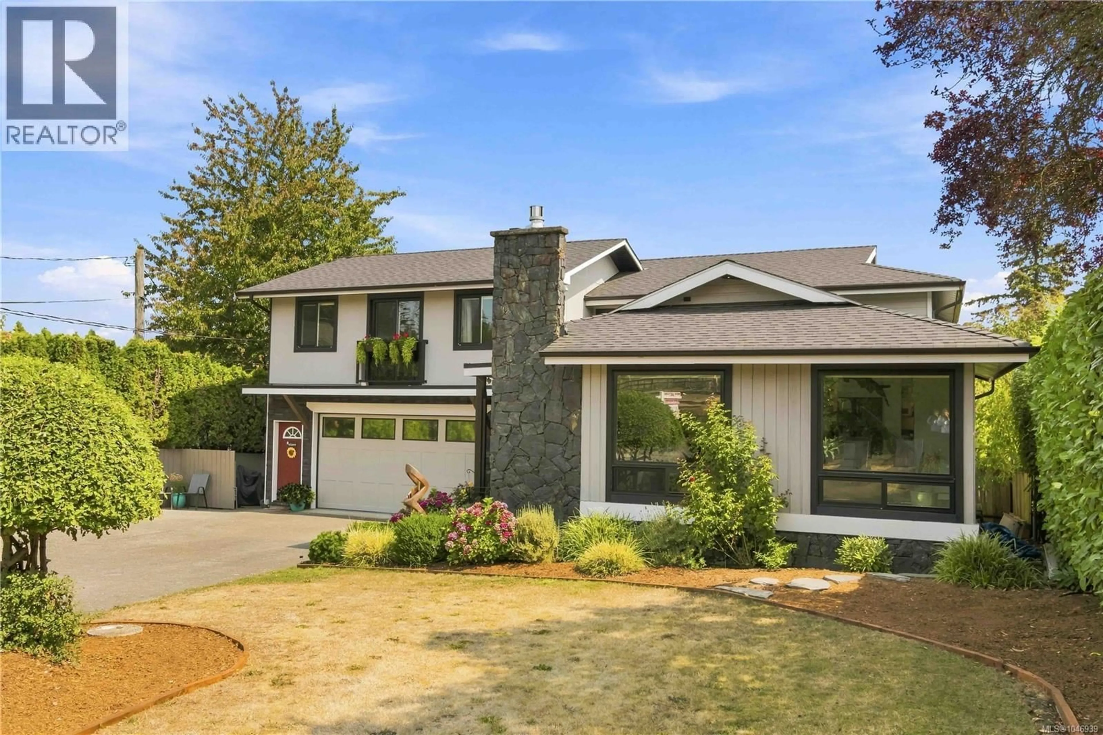 Home with brick exterior material, street for 7081 EAST SAANICH ROAD, Central Saanich British Columbia V8M1Y3