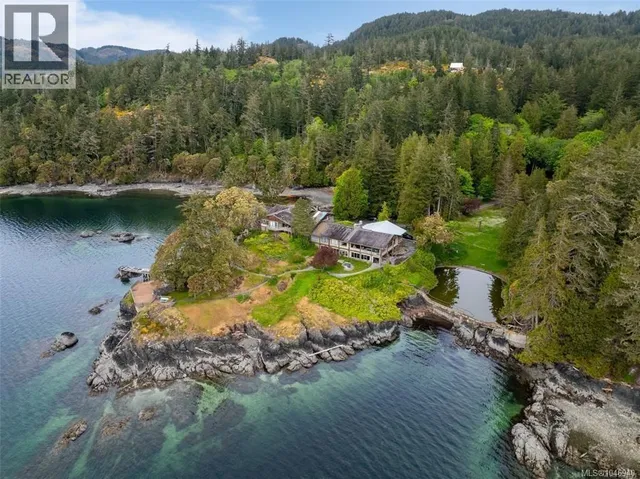 1424 GILLESPIE ROAD, Sooke 2