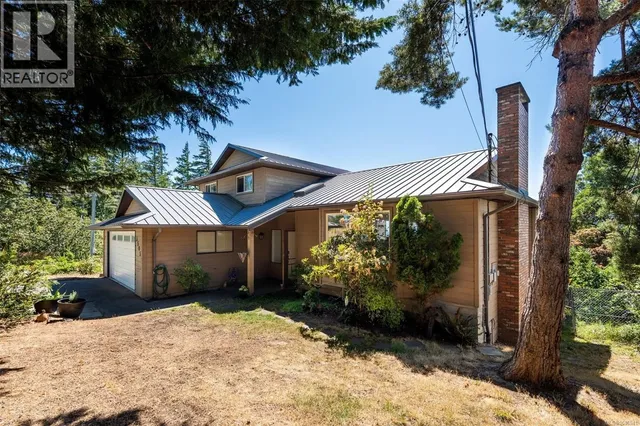 3505 FULTON ROAD, Colwood 2